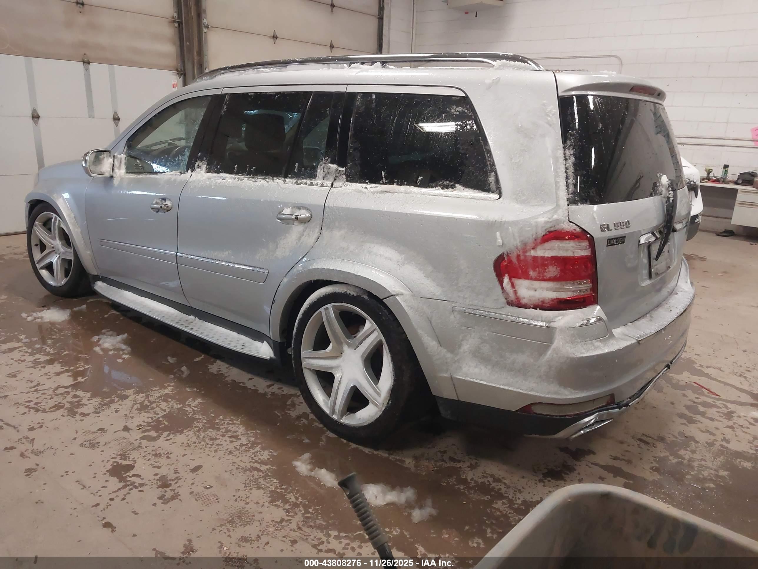 MERCEDES-BENZ GL image 3