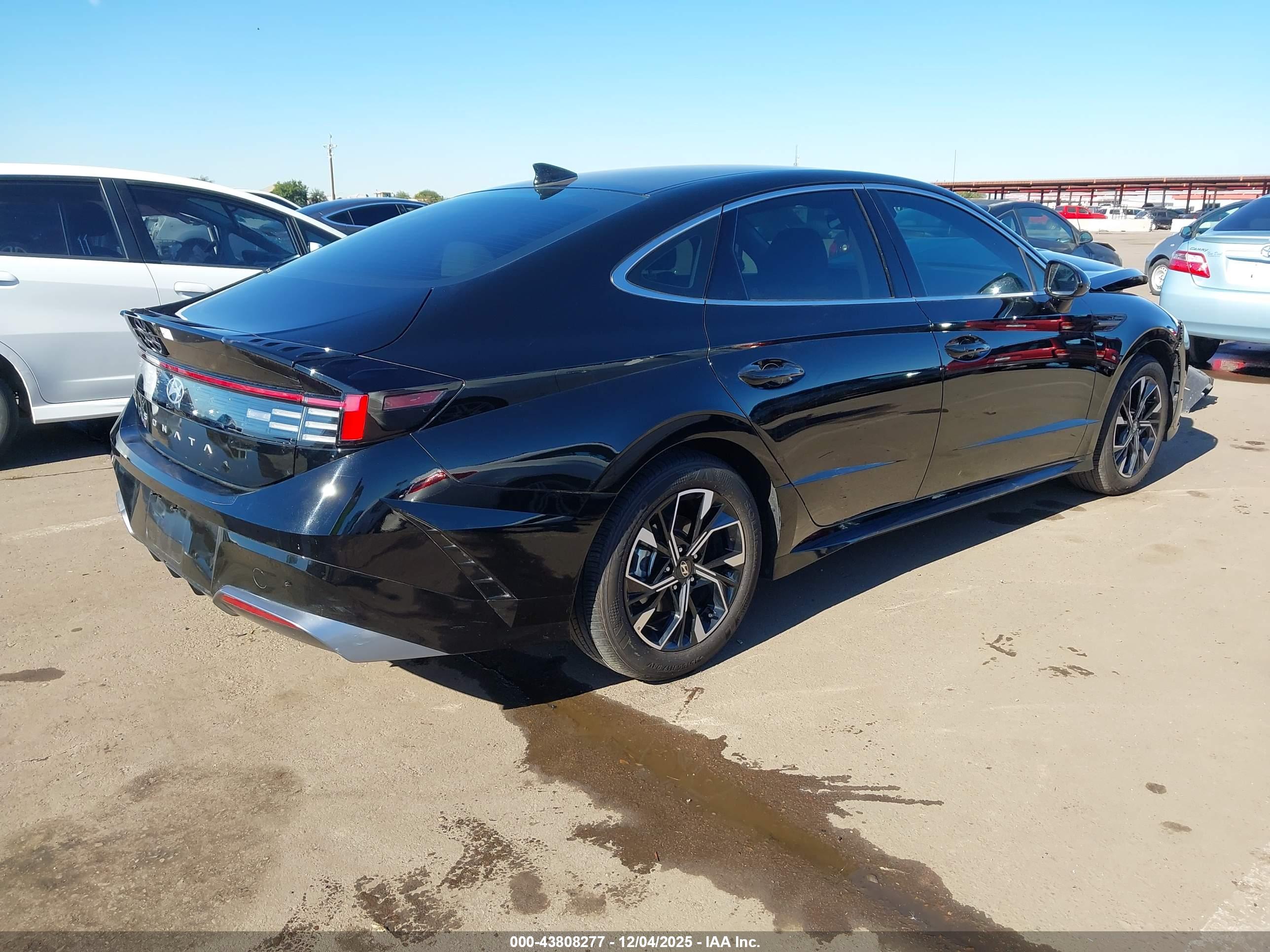 HYUNDAI SONATA image 4