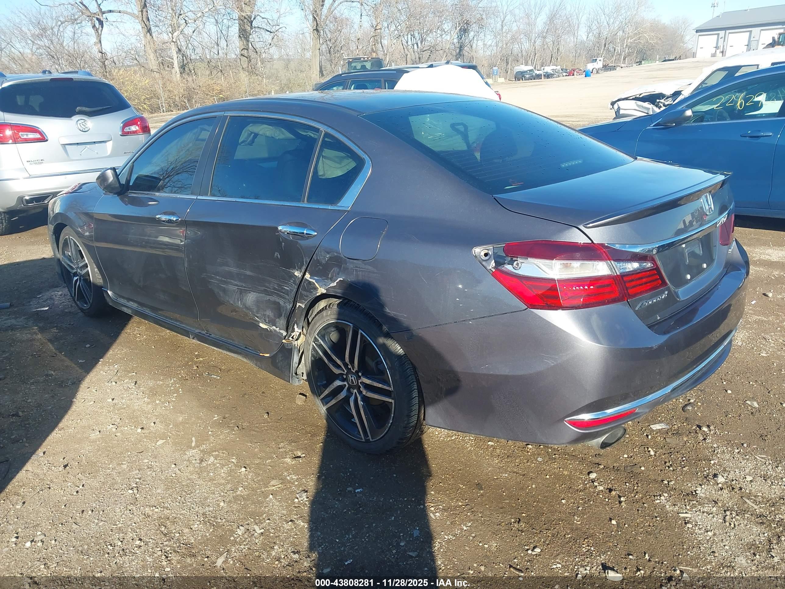 HONDA ACCORD image 3