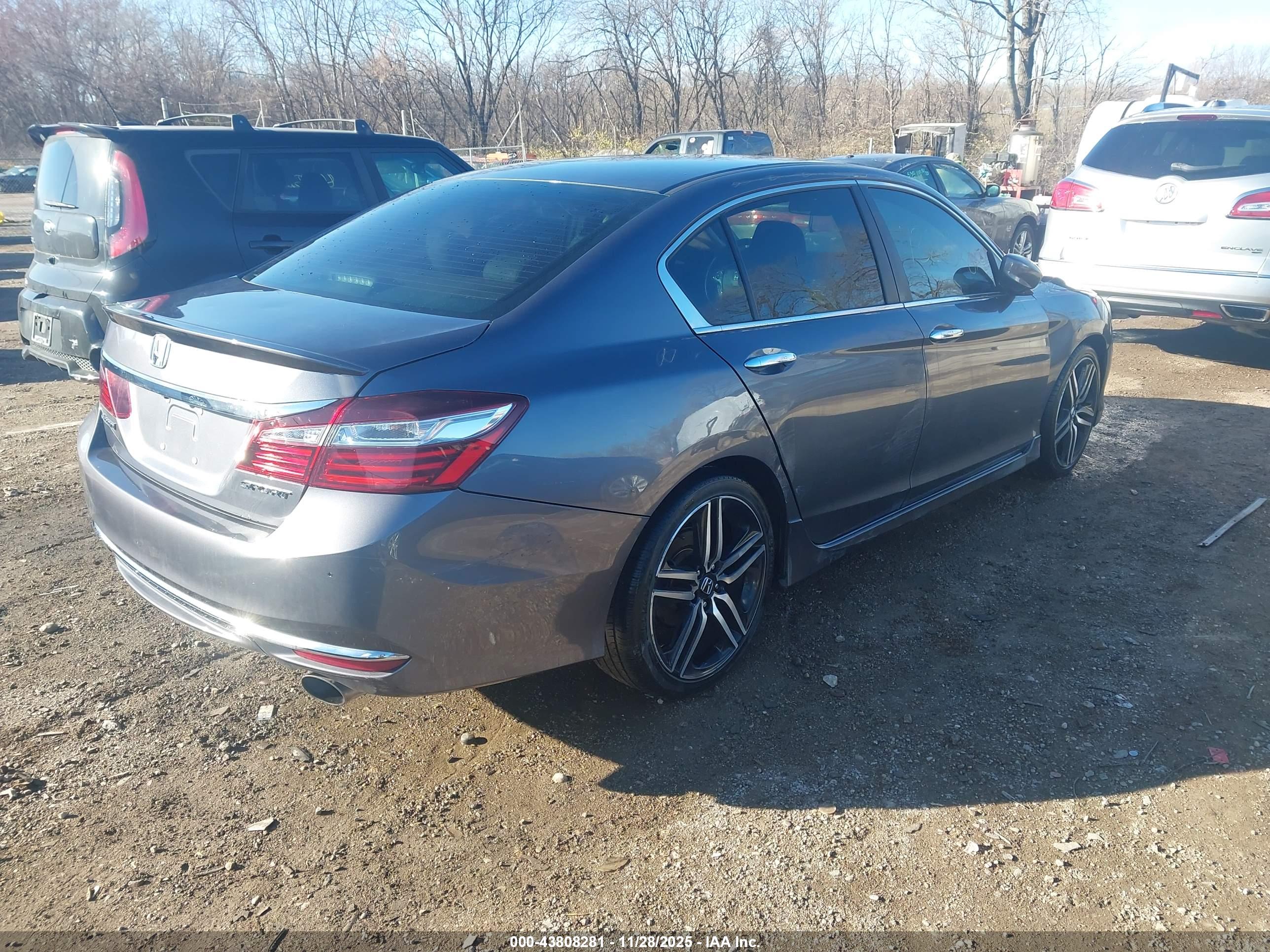 HONDA ACCORD image 4