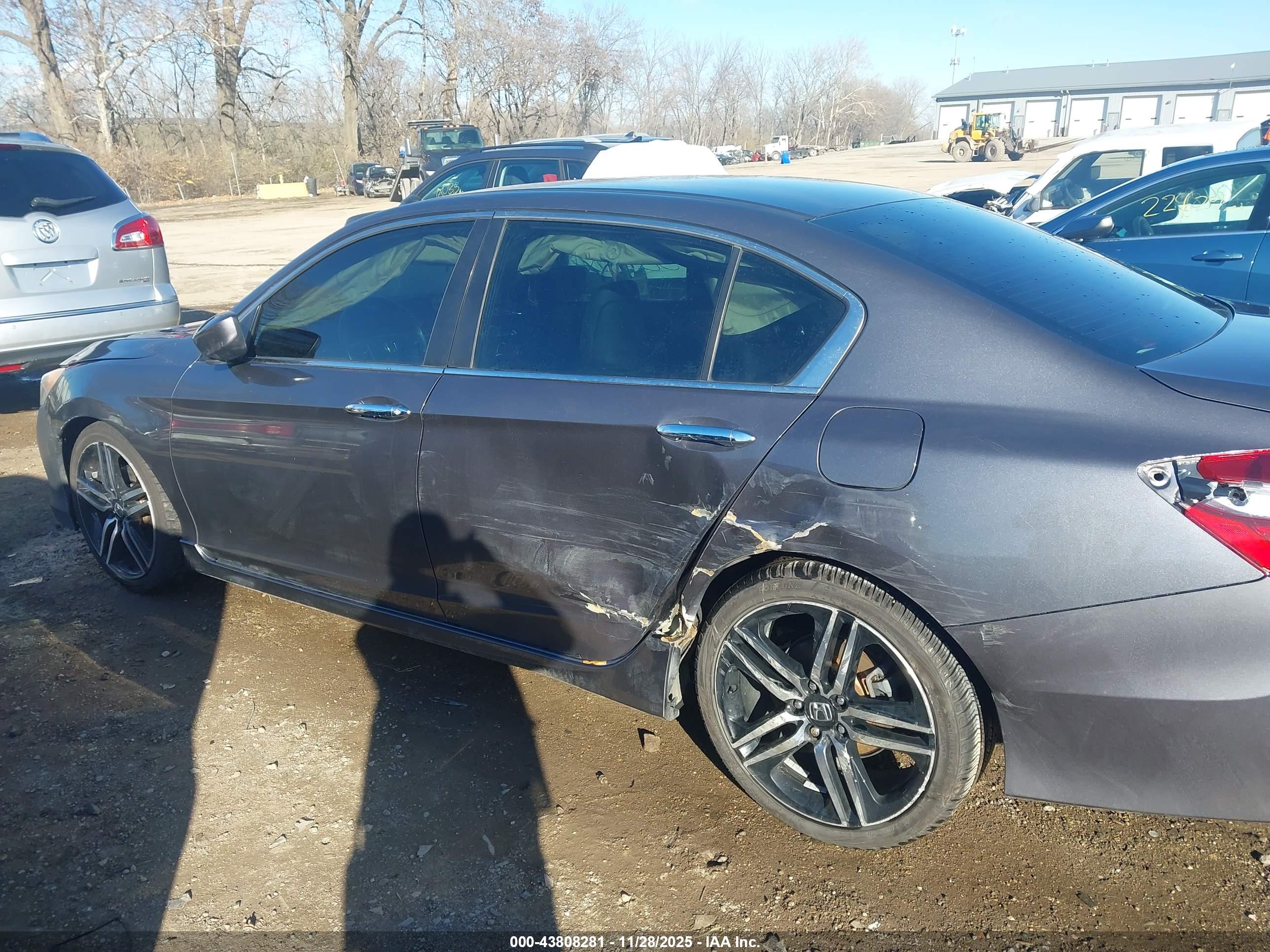 HONDA ACCORD image 6