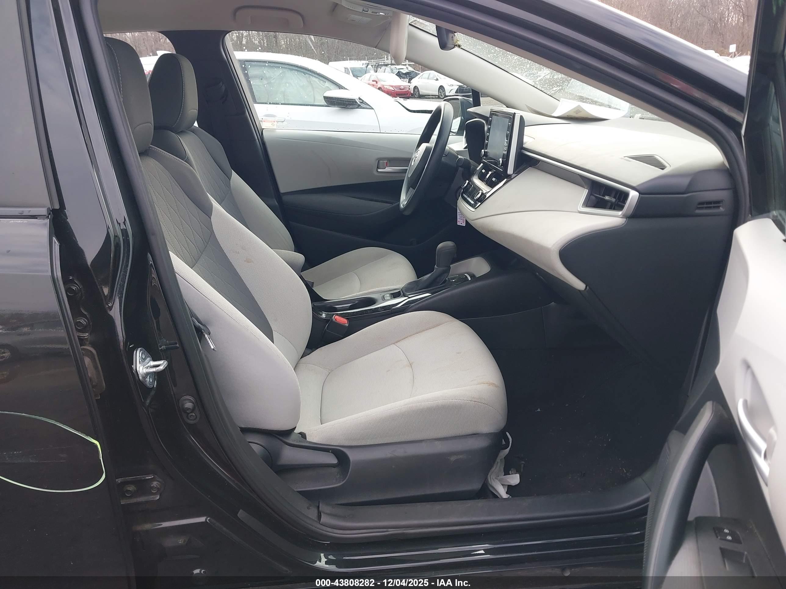 TOYOTA COROLLA image 5