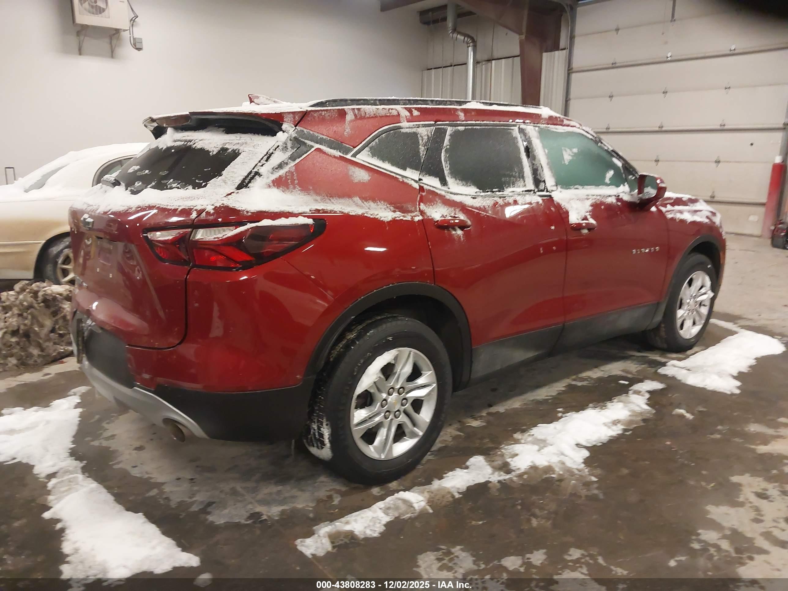 CHEVROLET BLAZER image 4