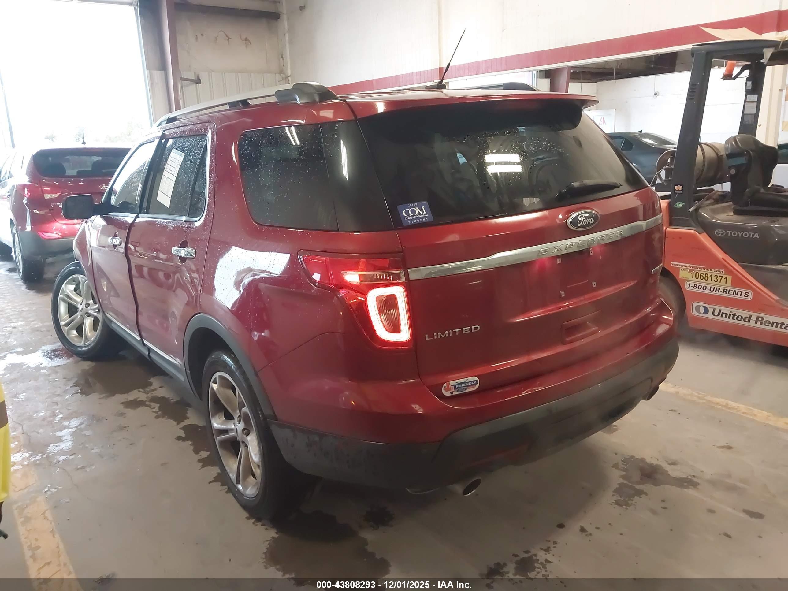 FORD EXPLORER image 3