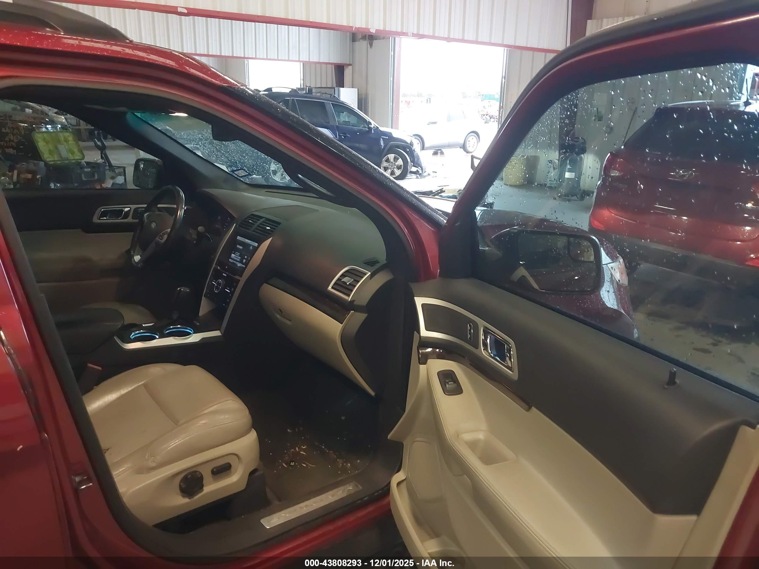 FORD EXPLORER image 5