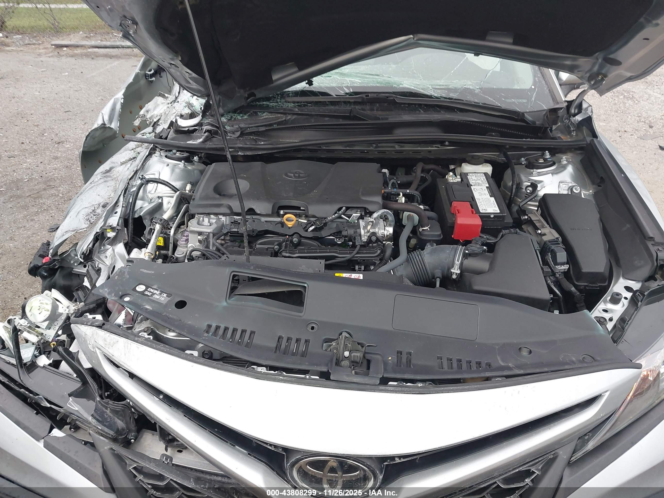 TOYOTA CAMRY image 10