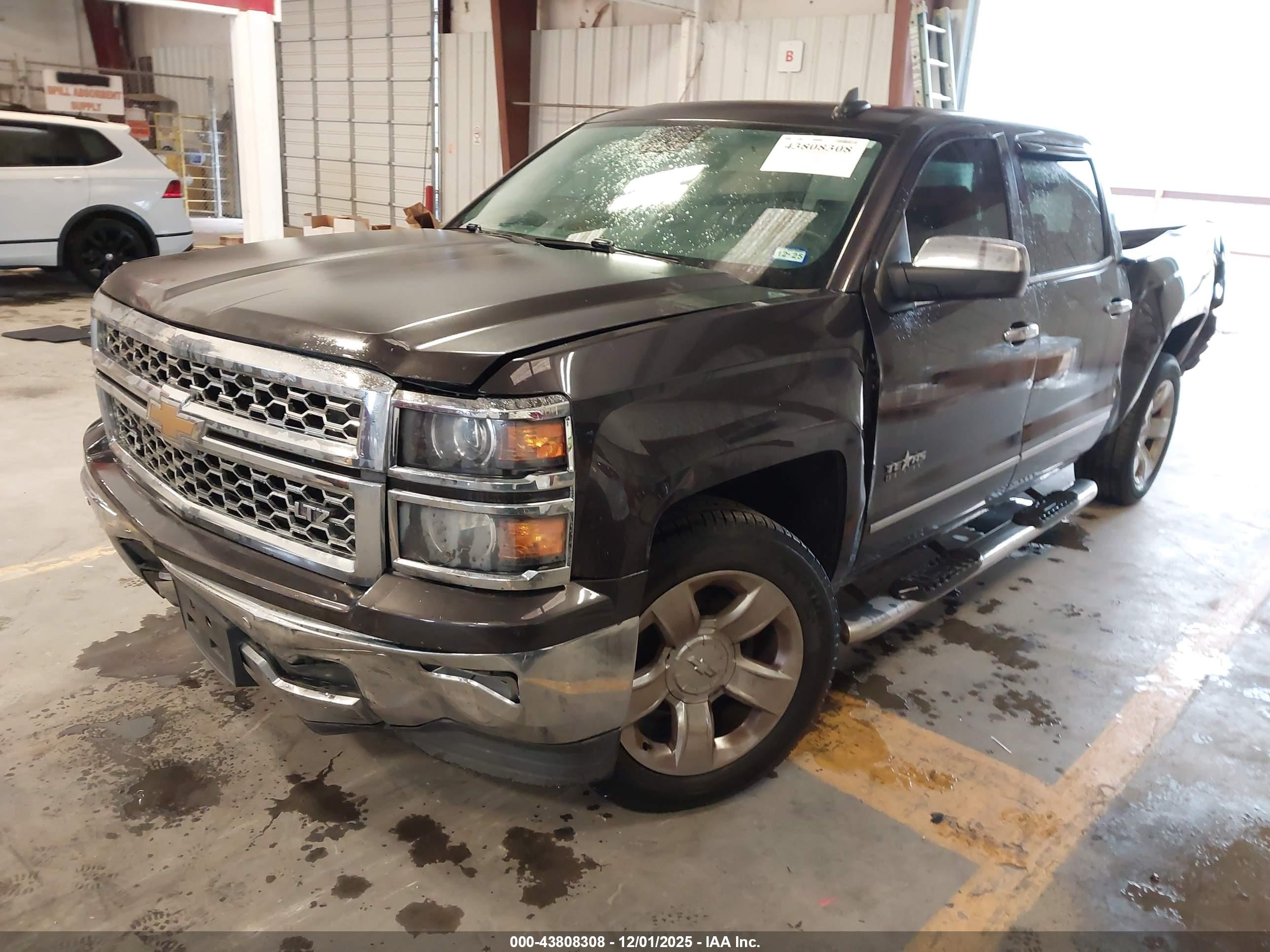 CHEVROLET SILVERADO image 2