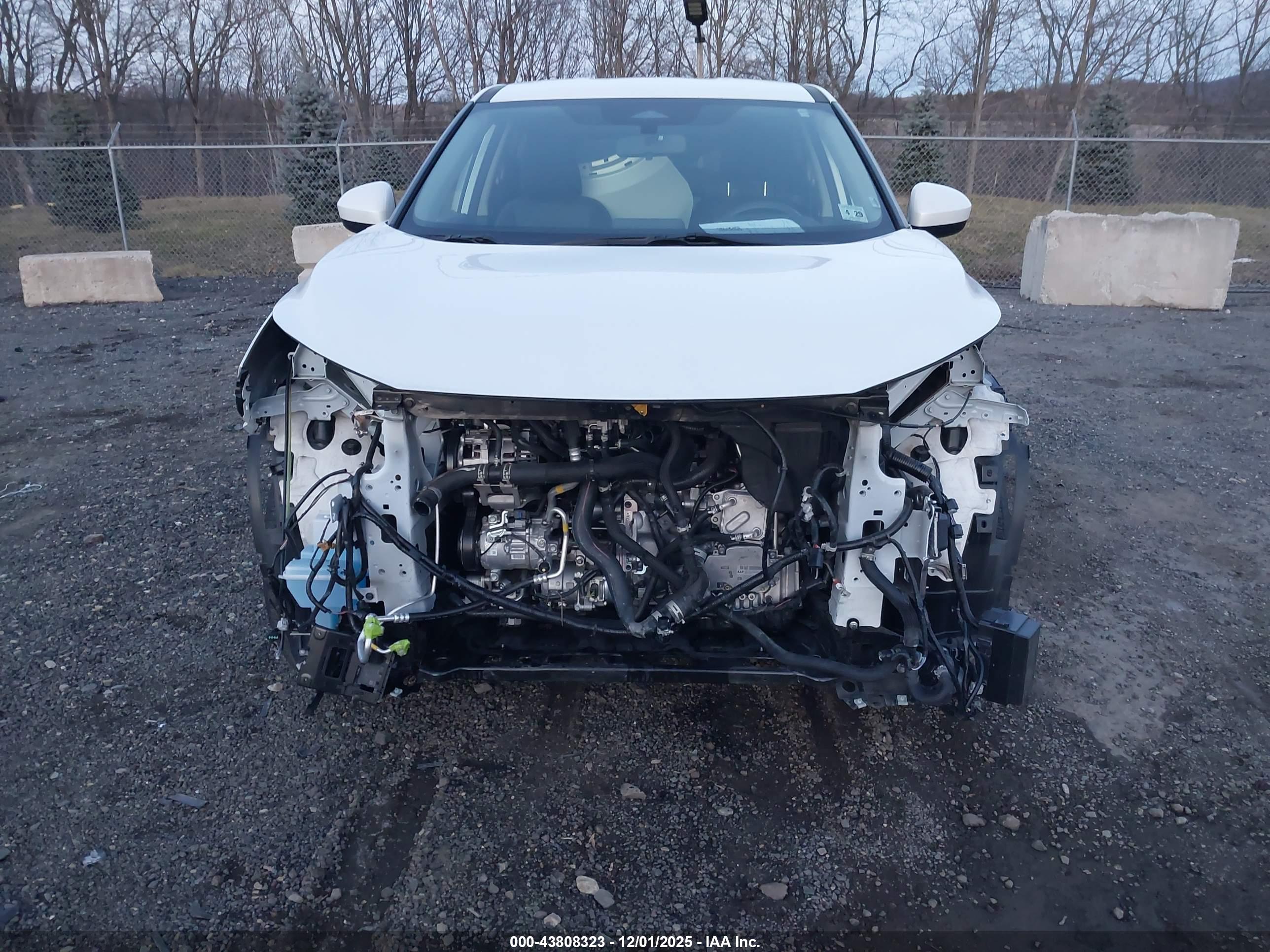 NISSAN ROGUE image 6