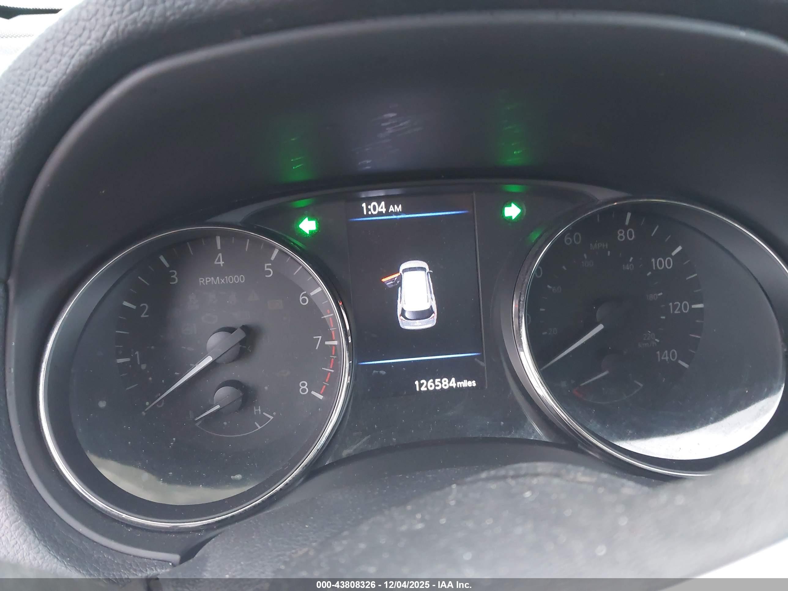 NISSAN ROGUE image 7