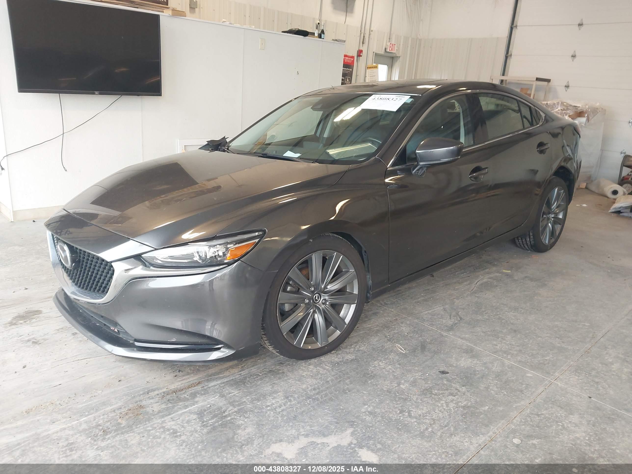 MAZDA MAZDA6 image 2