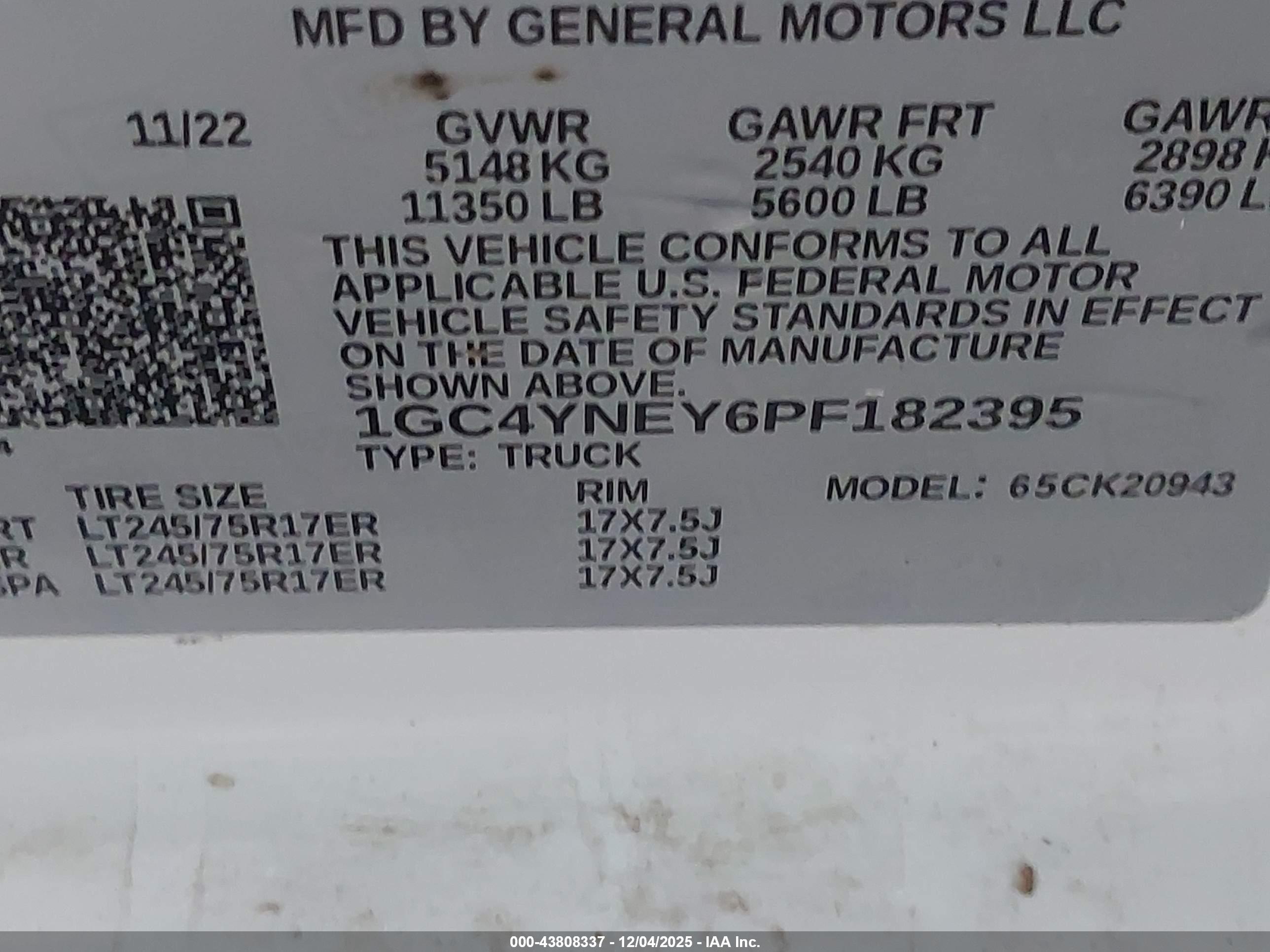 CHEVROLET SILVERADO image 9