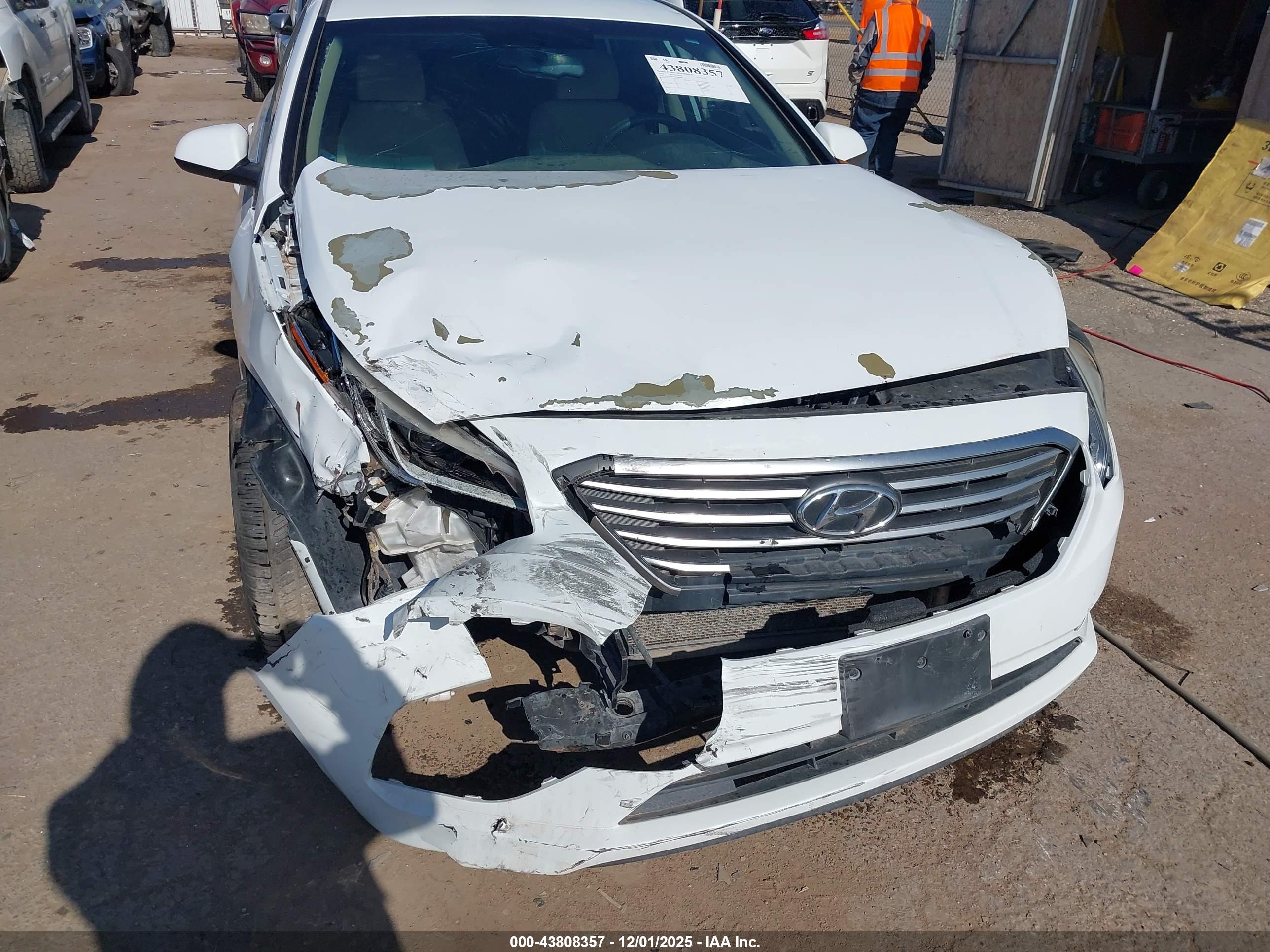 HYUNDAI SONATA image 6