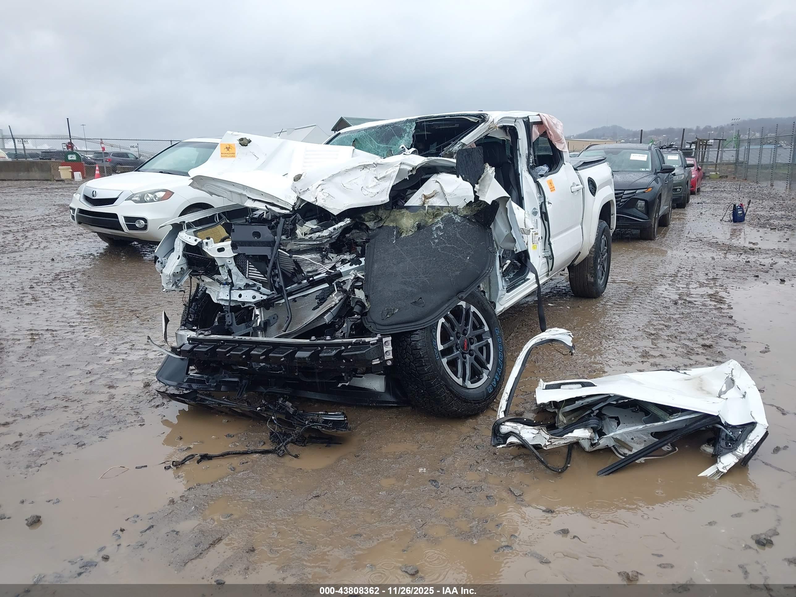 TOYOTA TACOMA image 2