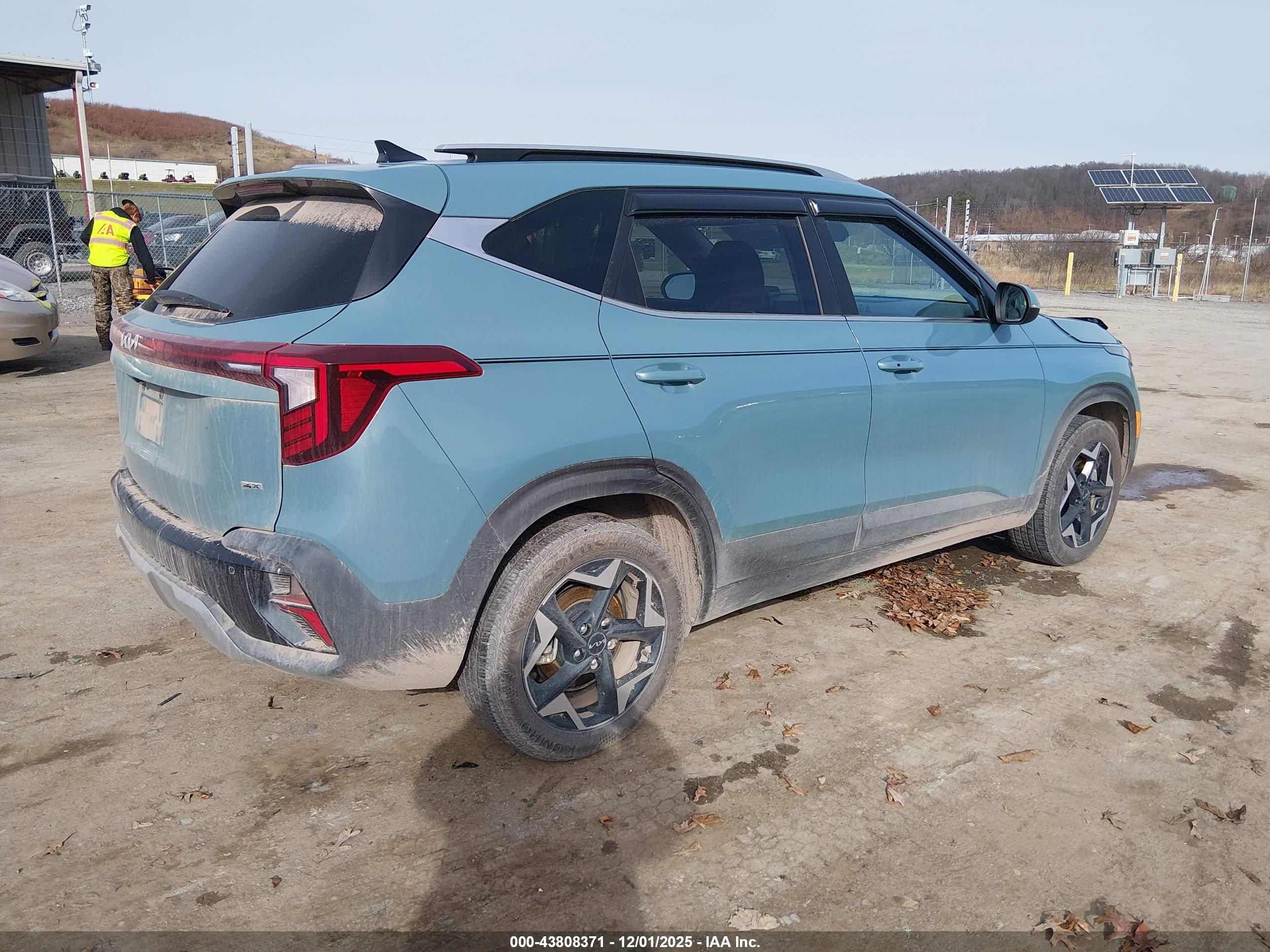 KIA SELTOS image 4
