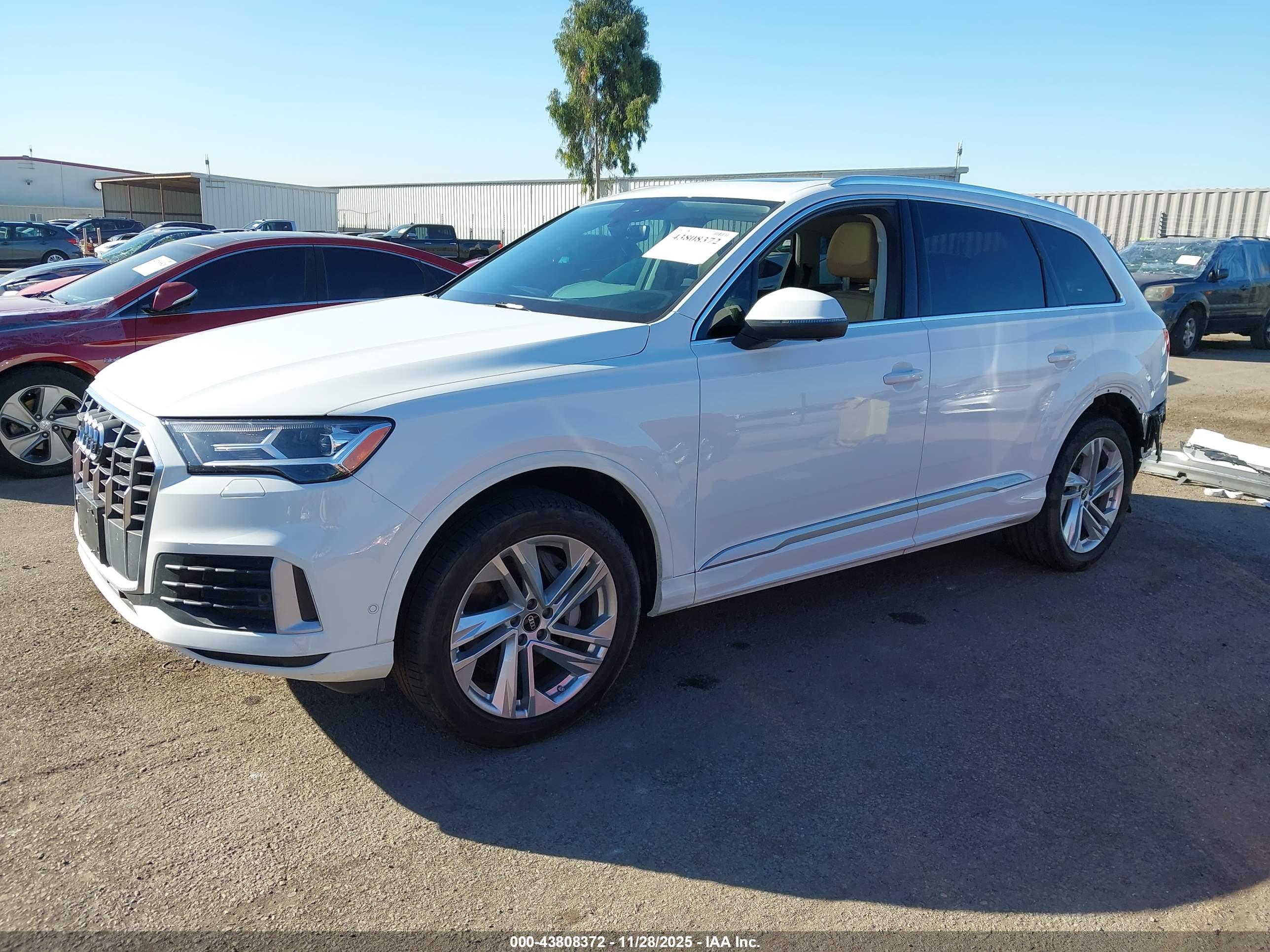 AUDI Q7 image 2