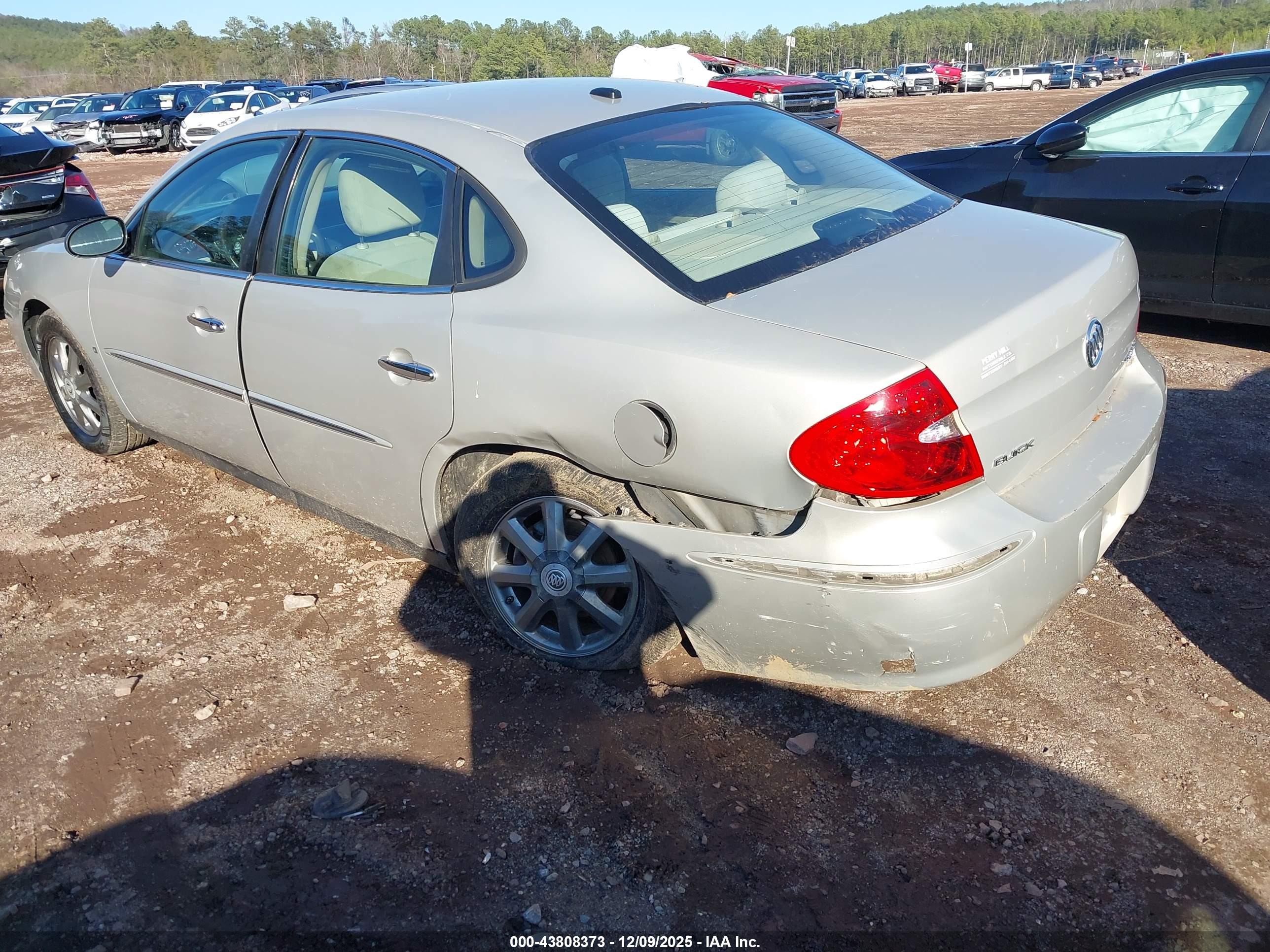 BUICK LACROSSE image 3