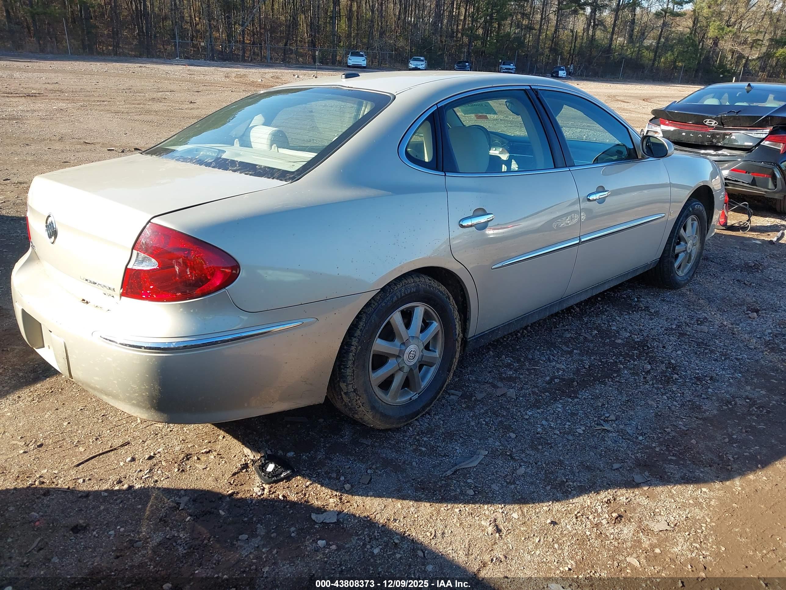 BUICK LACROSSE image 4