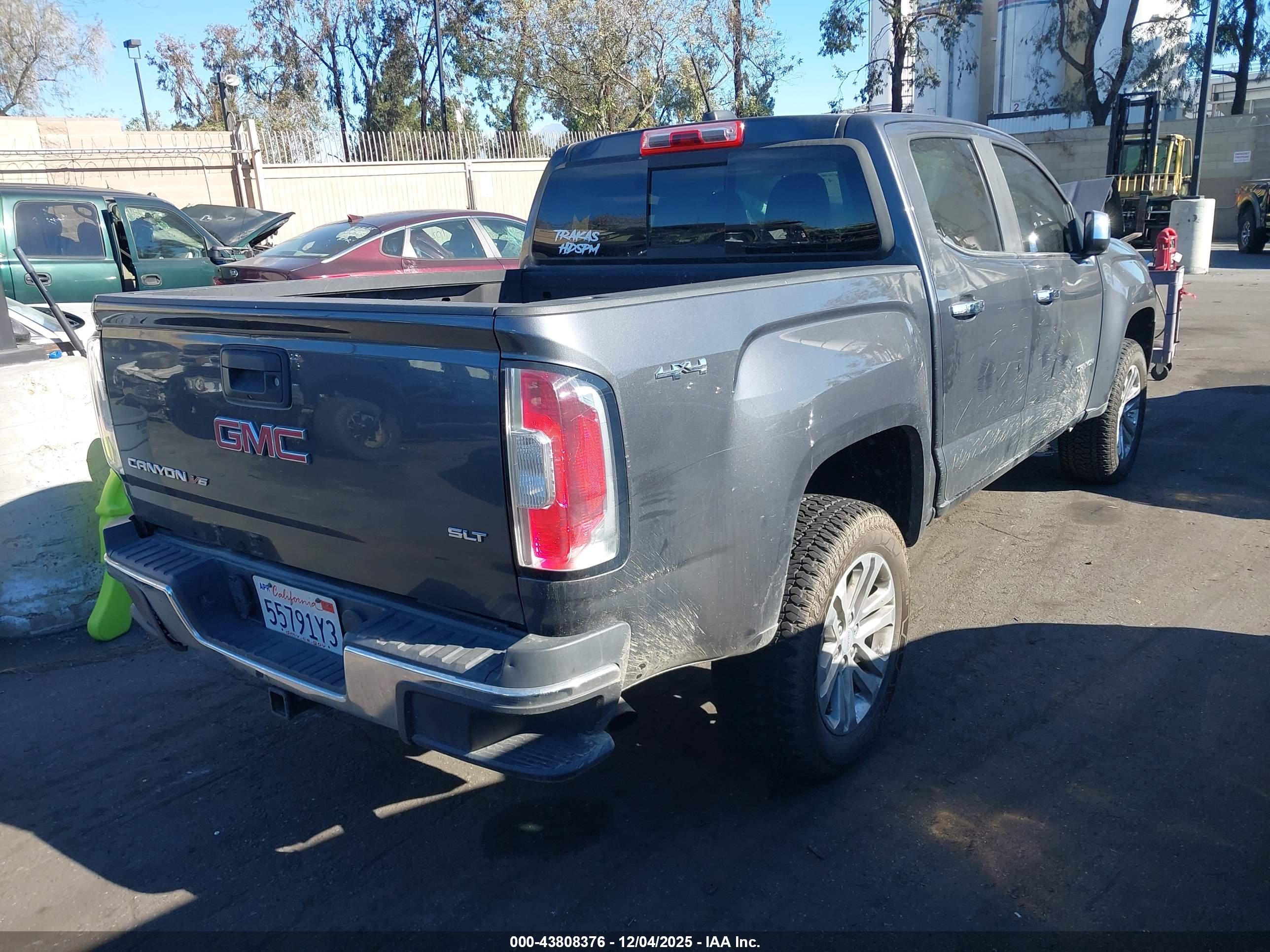 GMC CANYON image 4