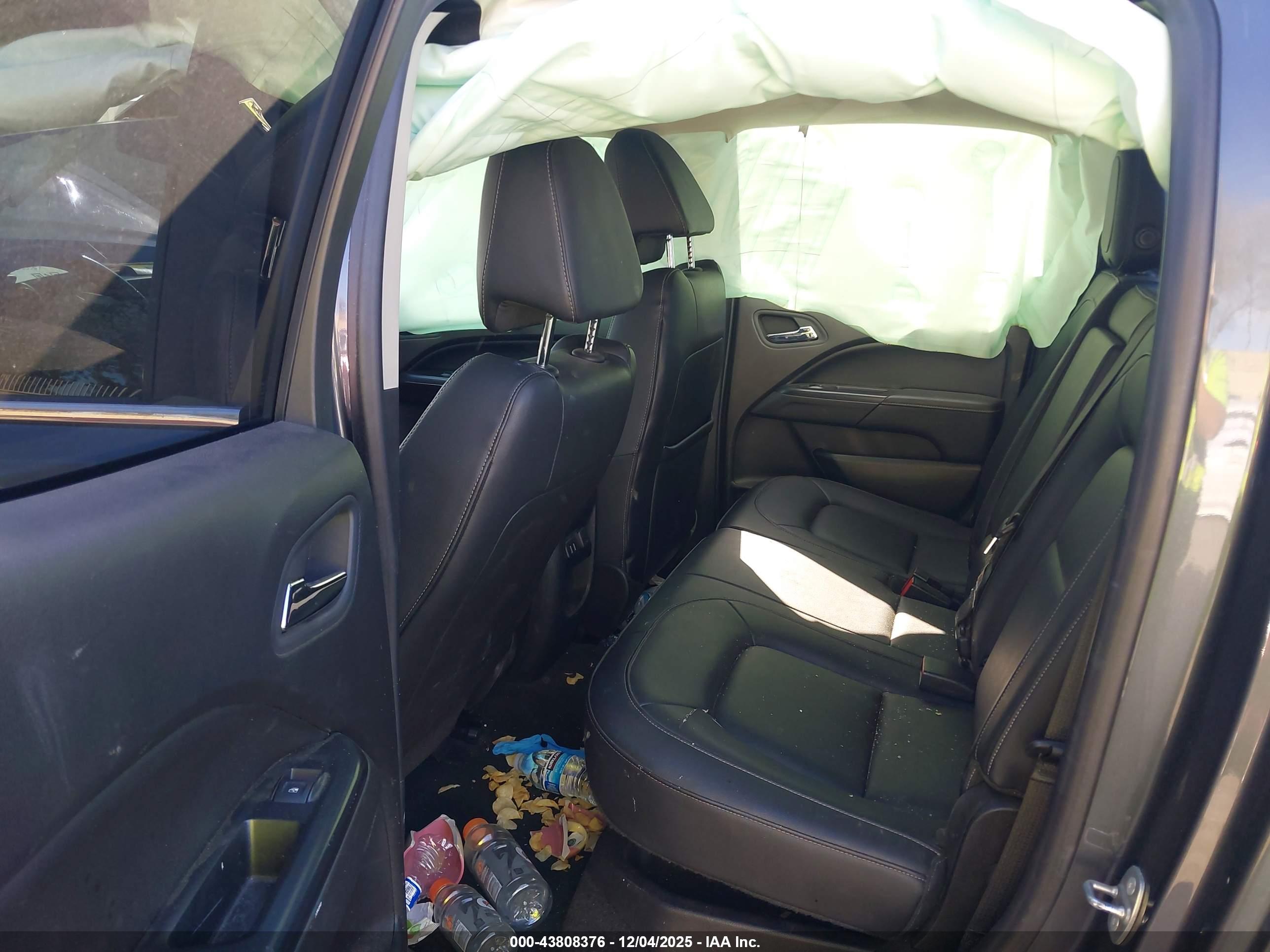 GMC CANYON image 8