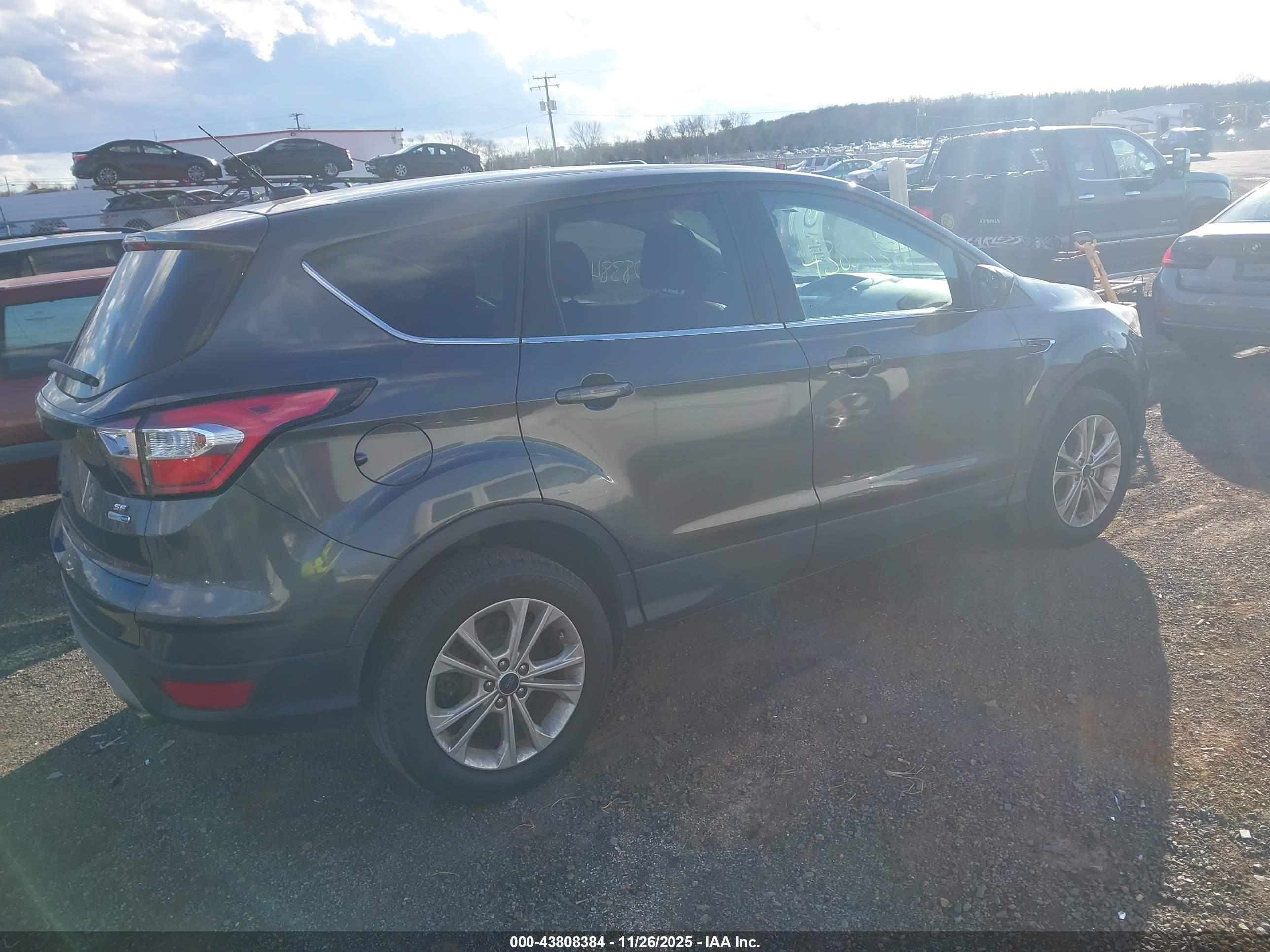 FORD ESCAPE image 4