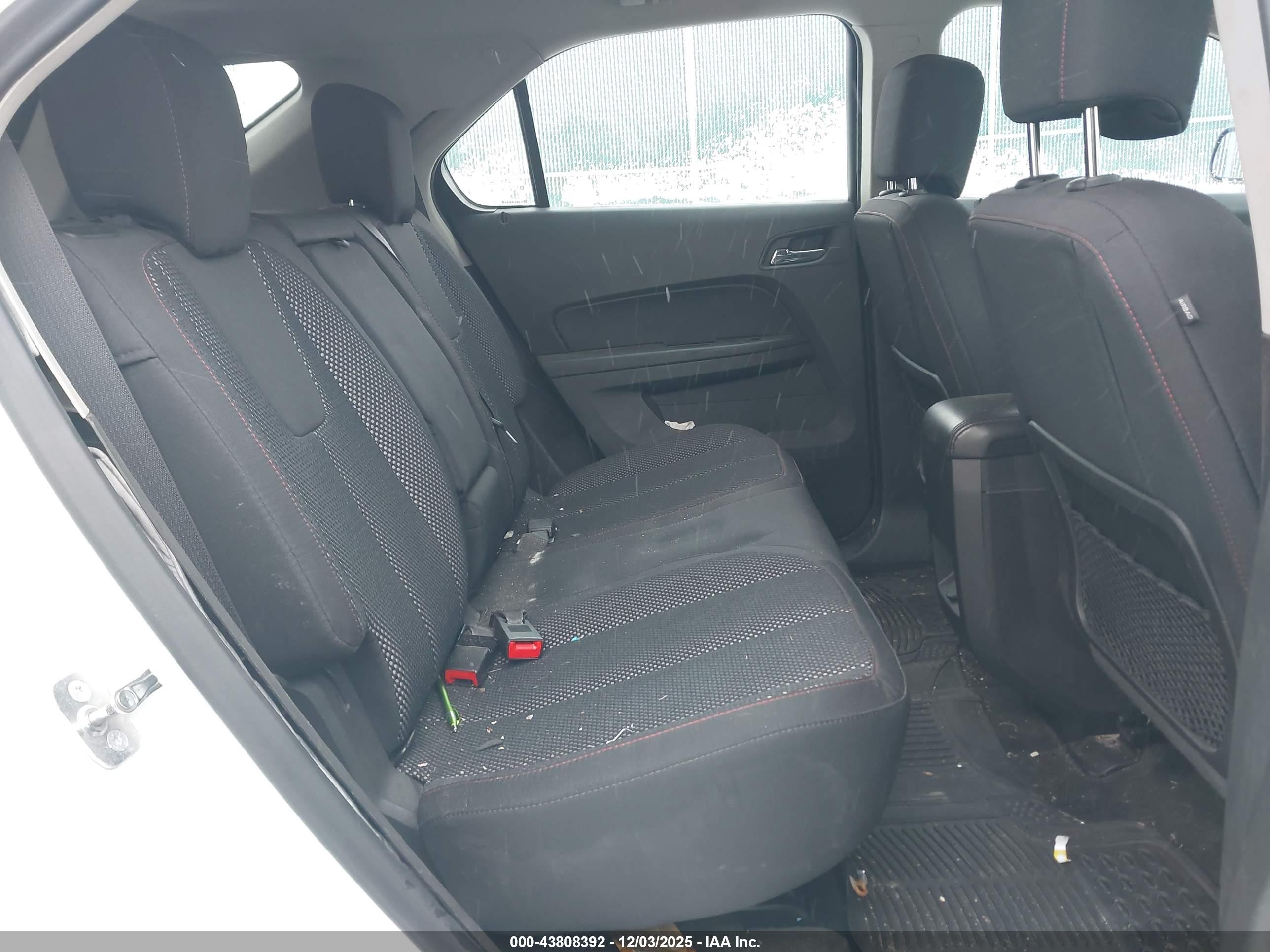 CHEVROLET EQUINOX image 8