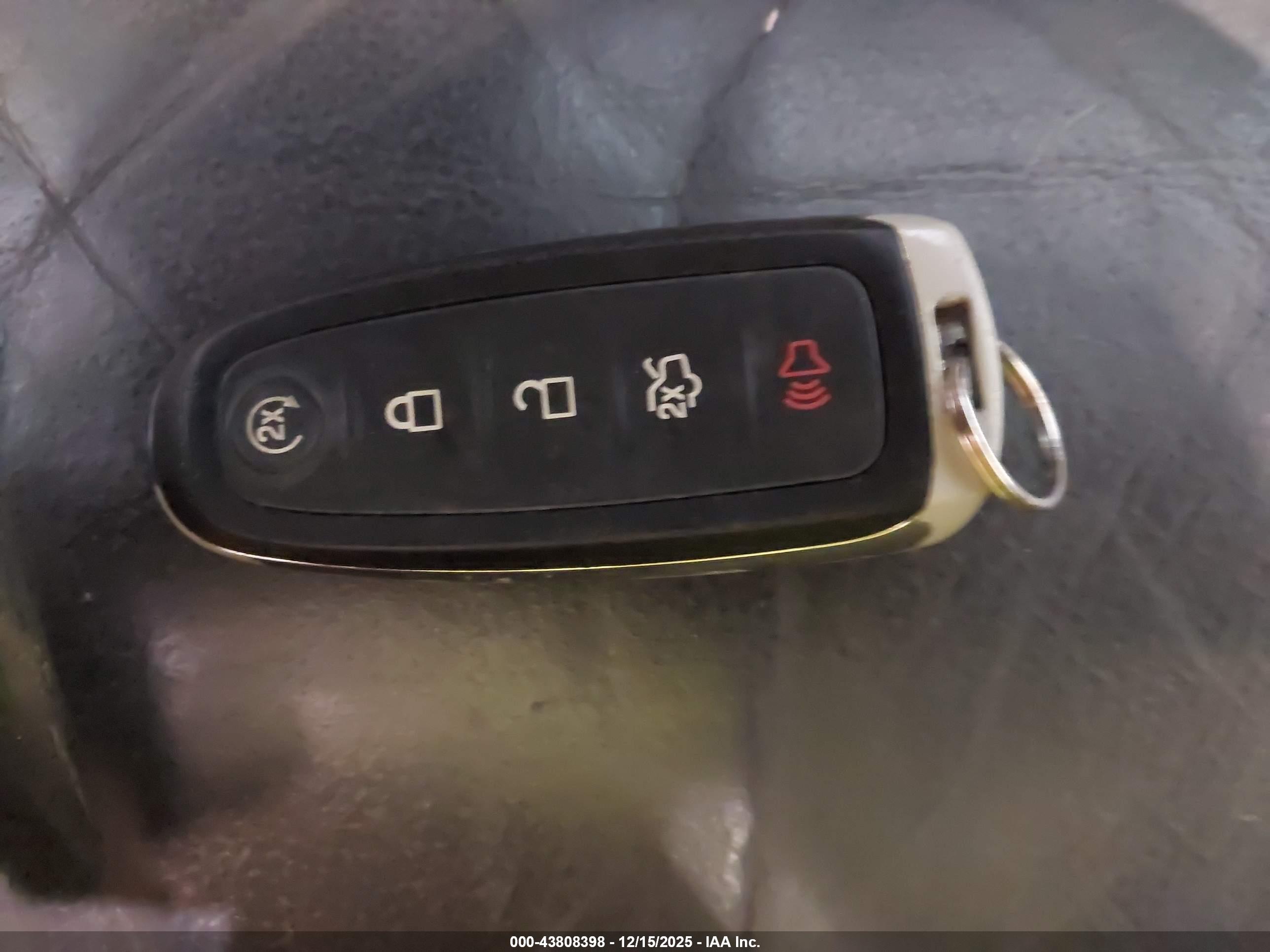 FORD ESCAPE image 11