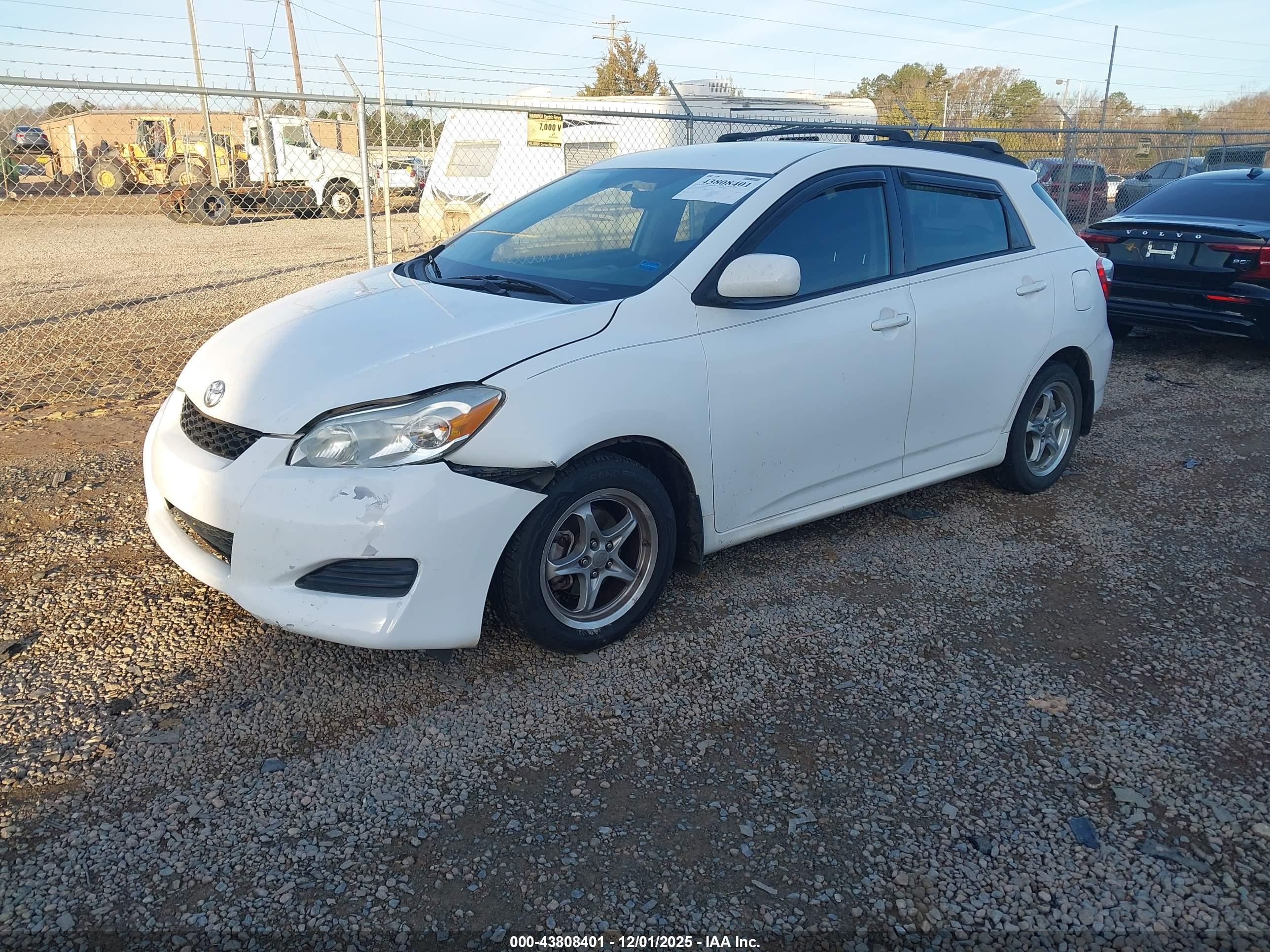TOYOTA MATRIX image 2