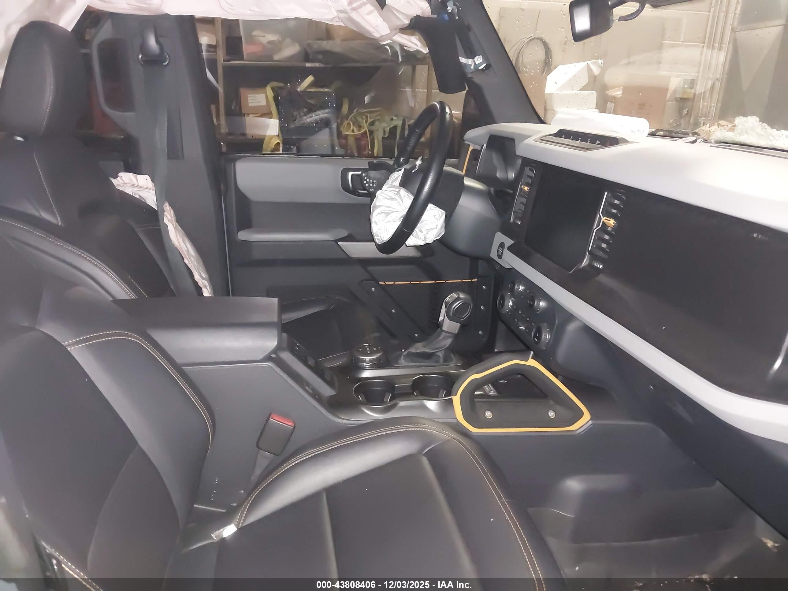 FORD BRONCO image 5