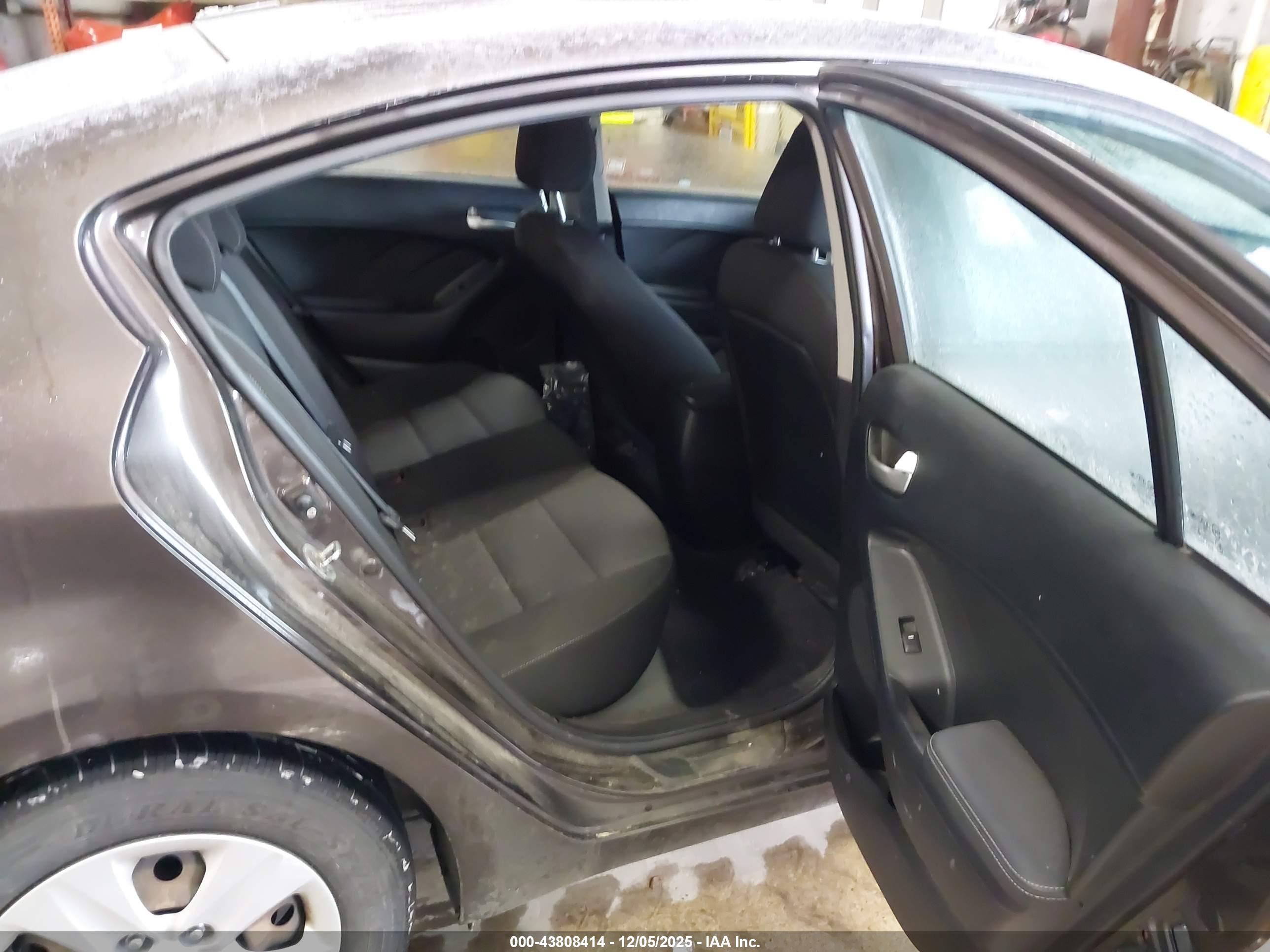 KIA FORTE image 8