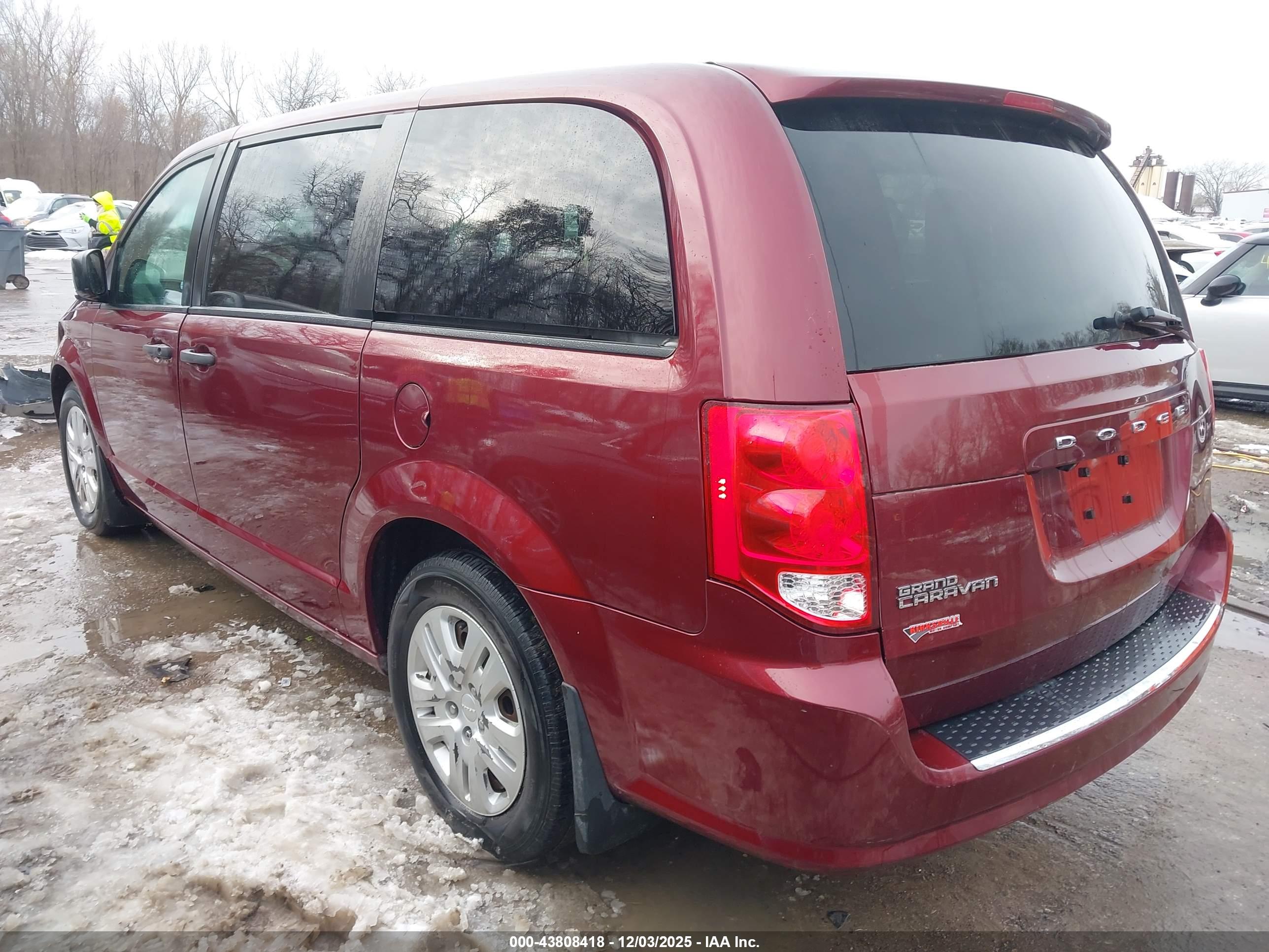 DODGE GRAND image 3