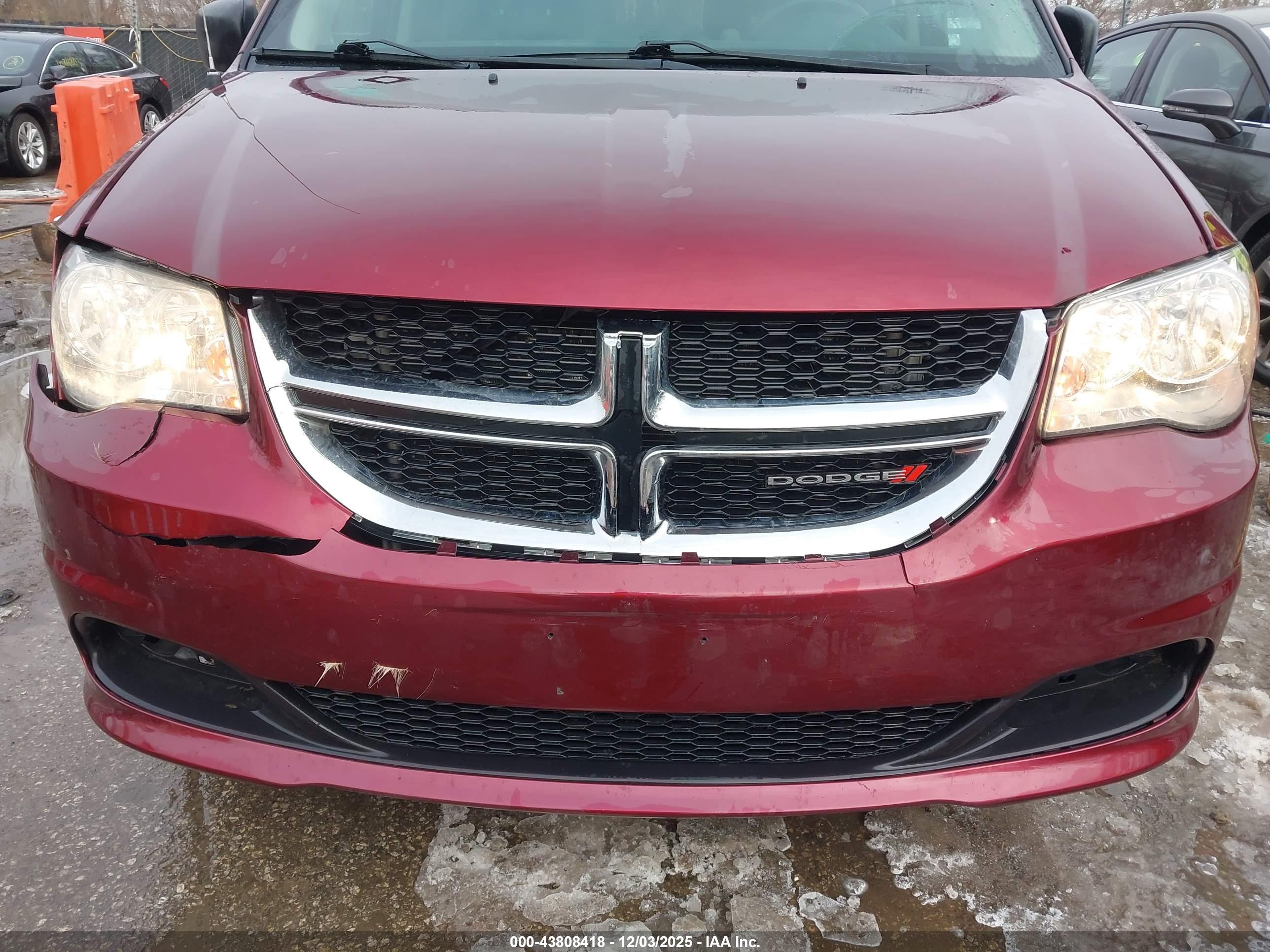 DODGE GRAND image 6