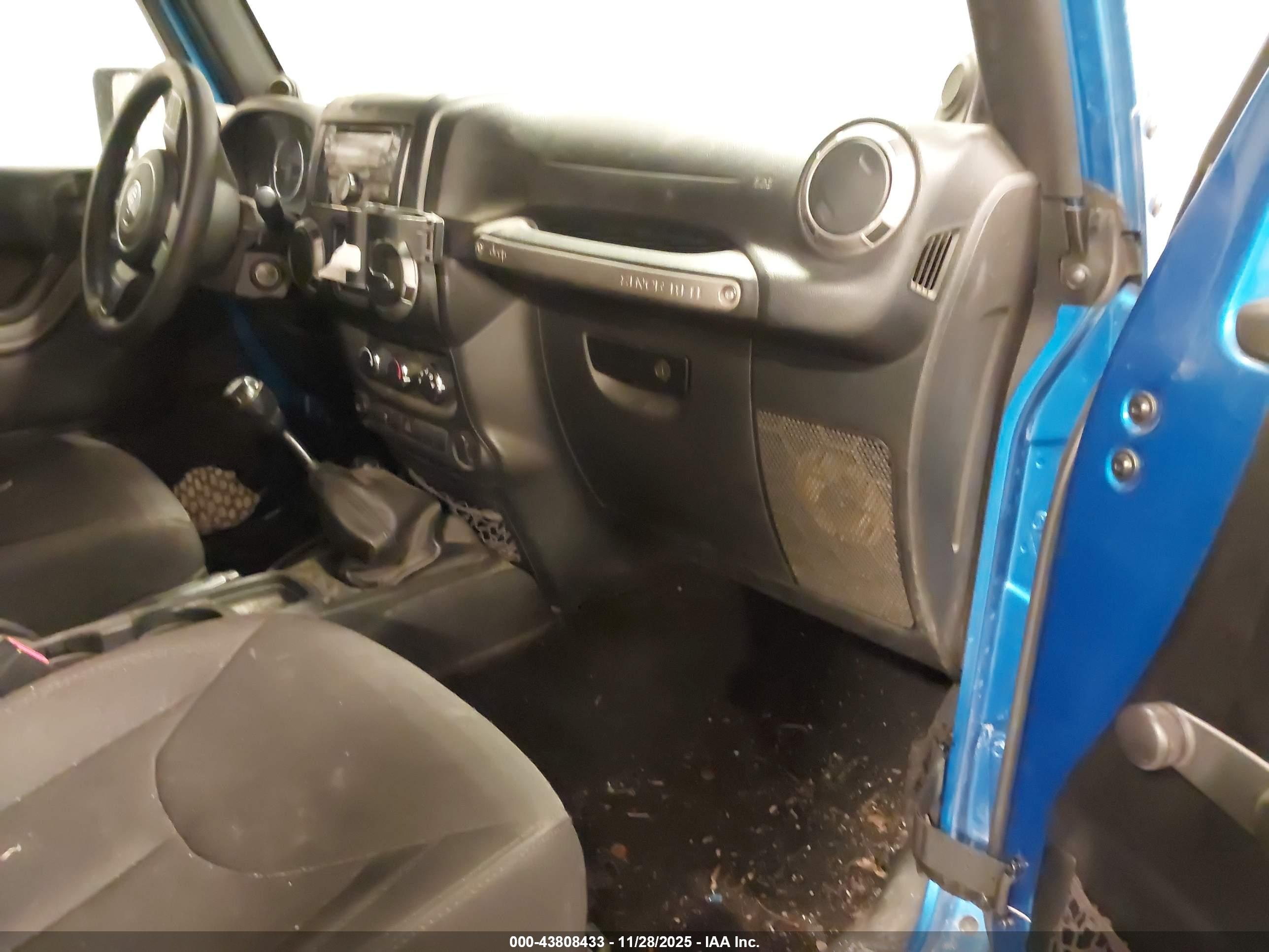 JEEP WRANGLER image 5