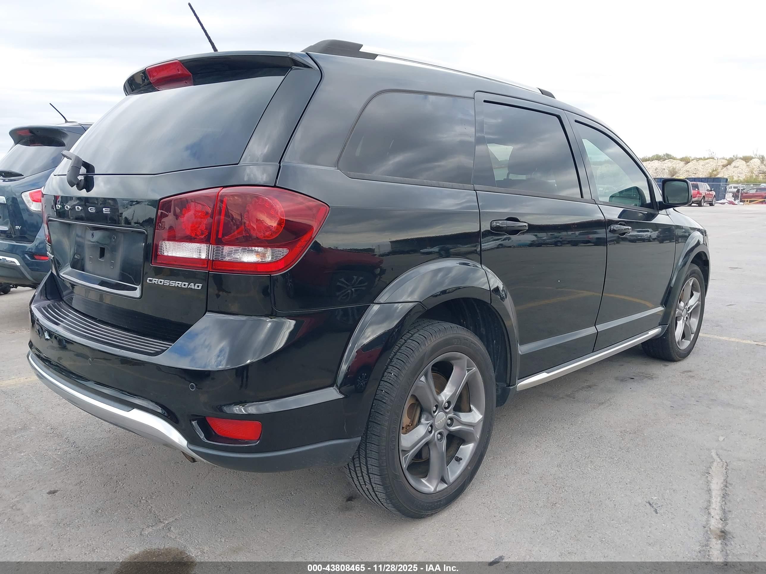 DODGE JOURNEY image 4
