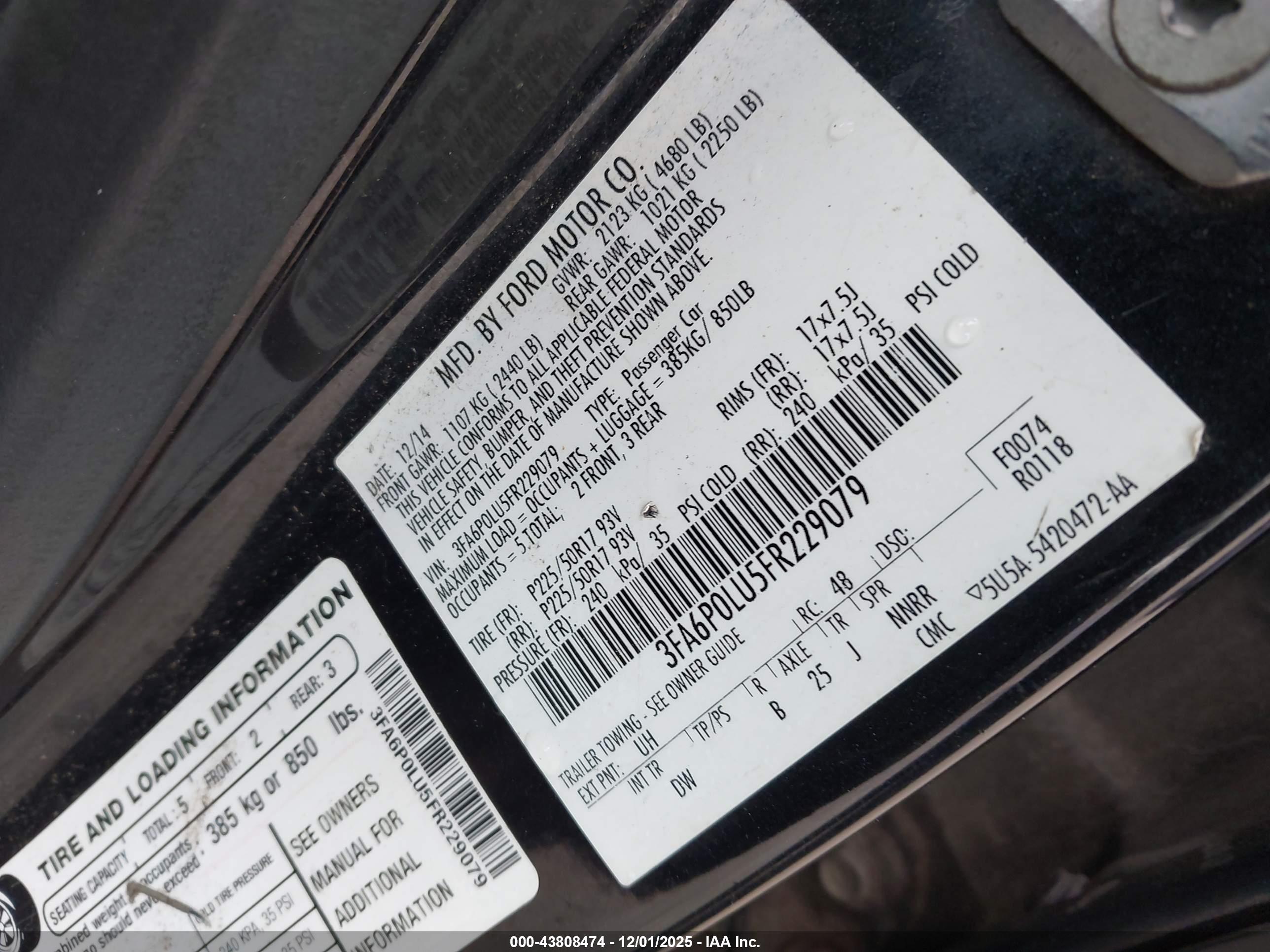 FORD FUSION image 9