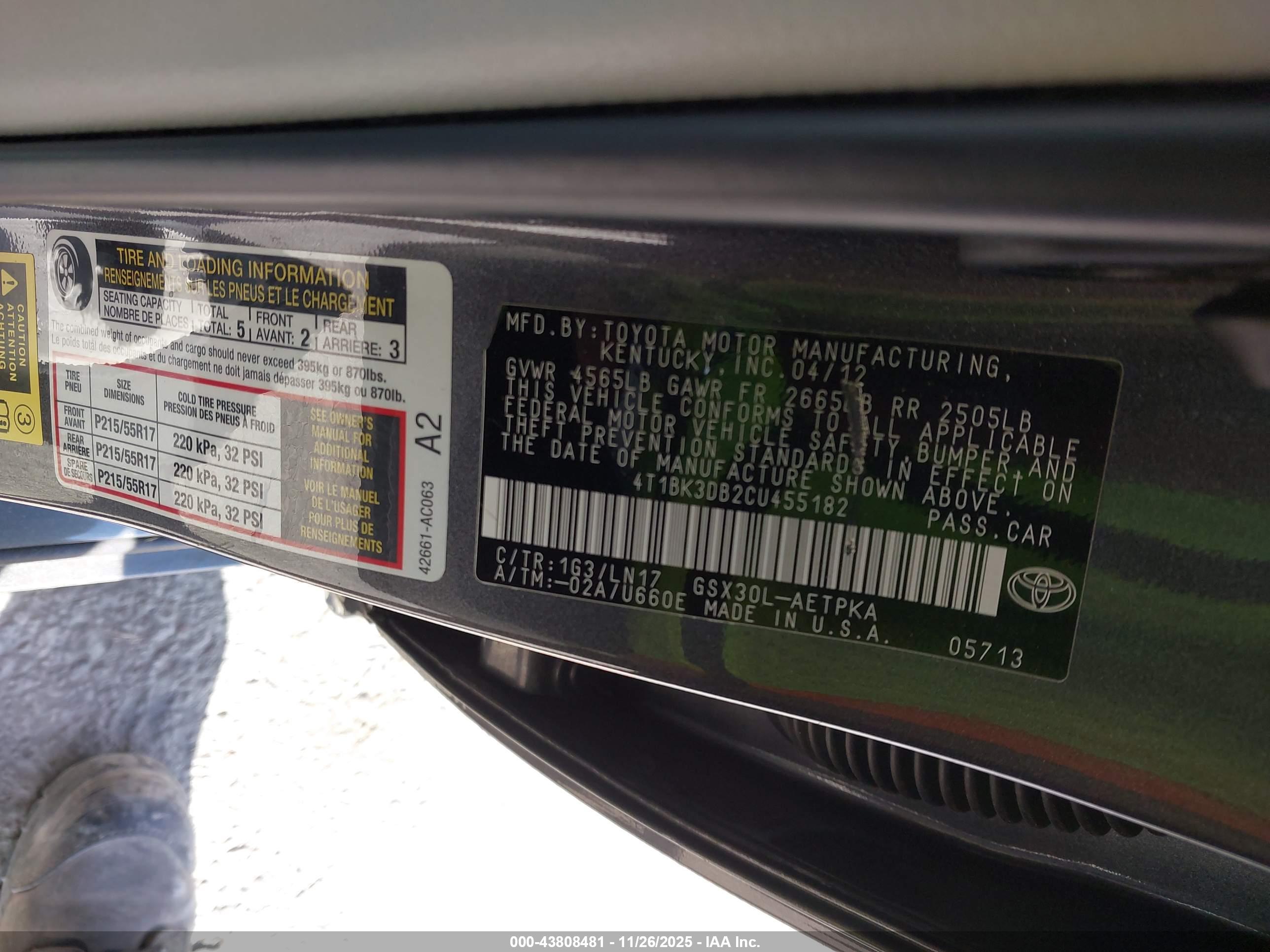 TOYOTA AVALON image 9