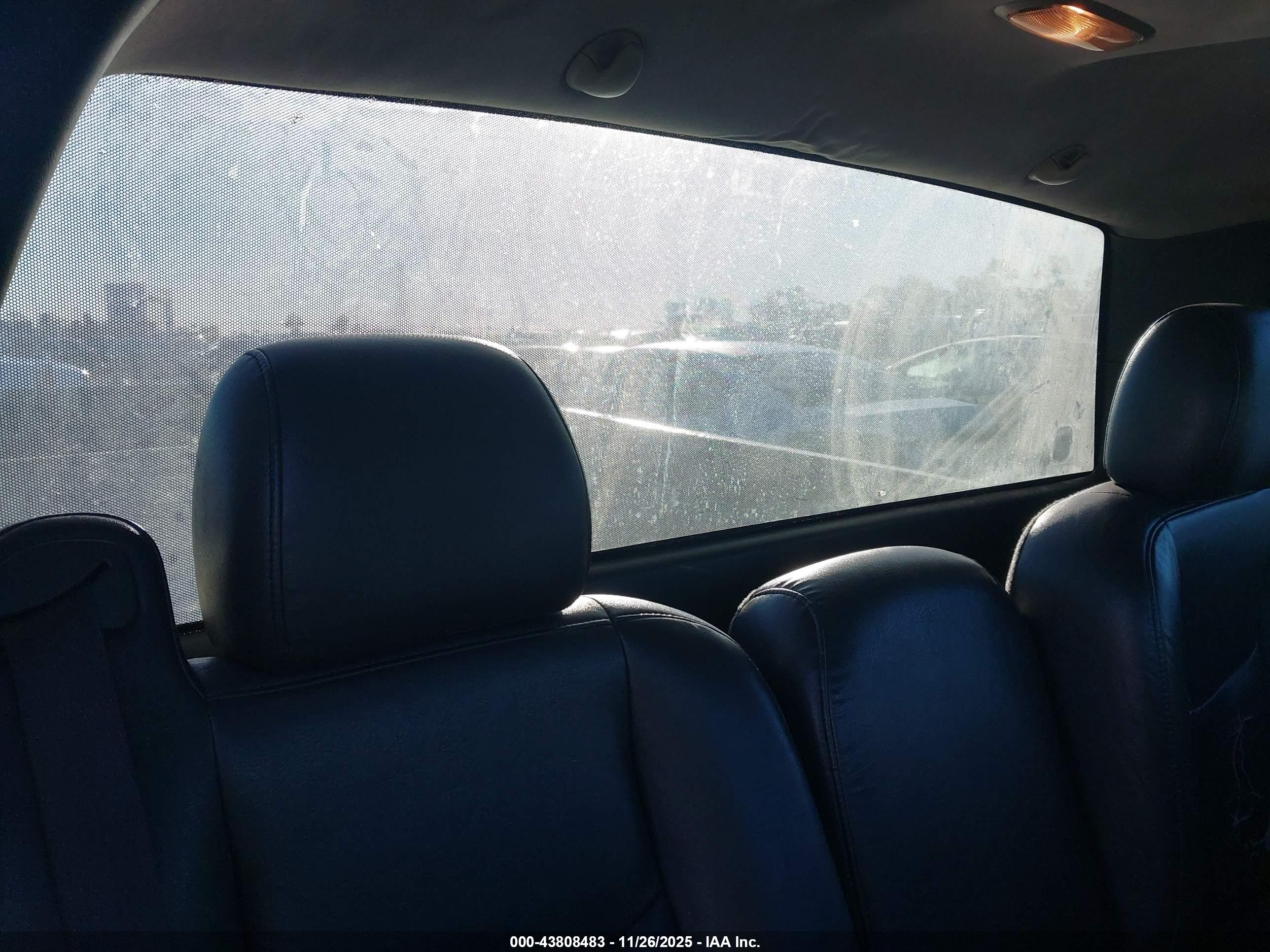 GMC SIERRA image 8