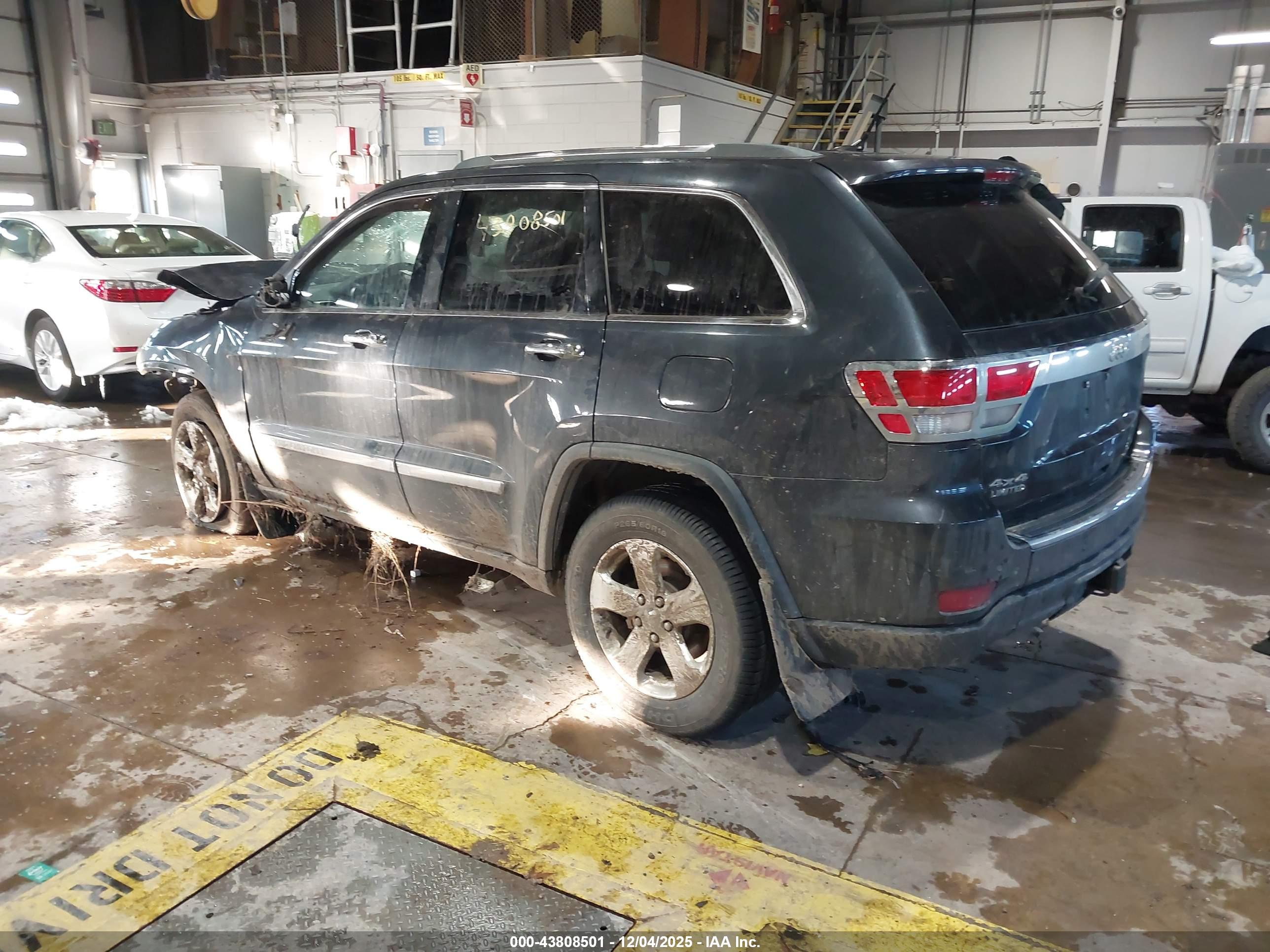 JEEP GRAND image 3