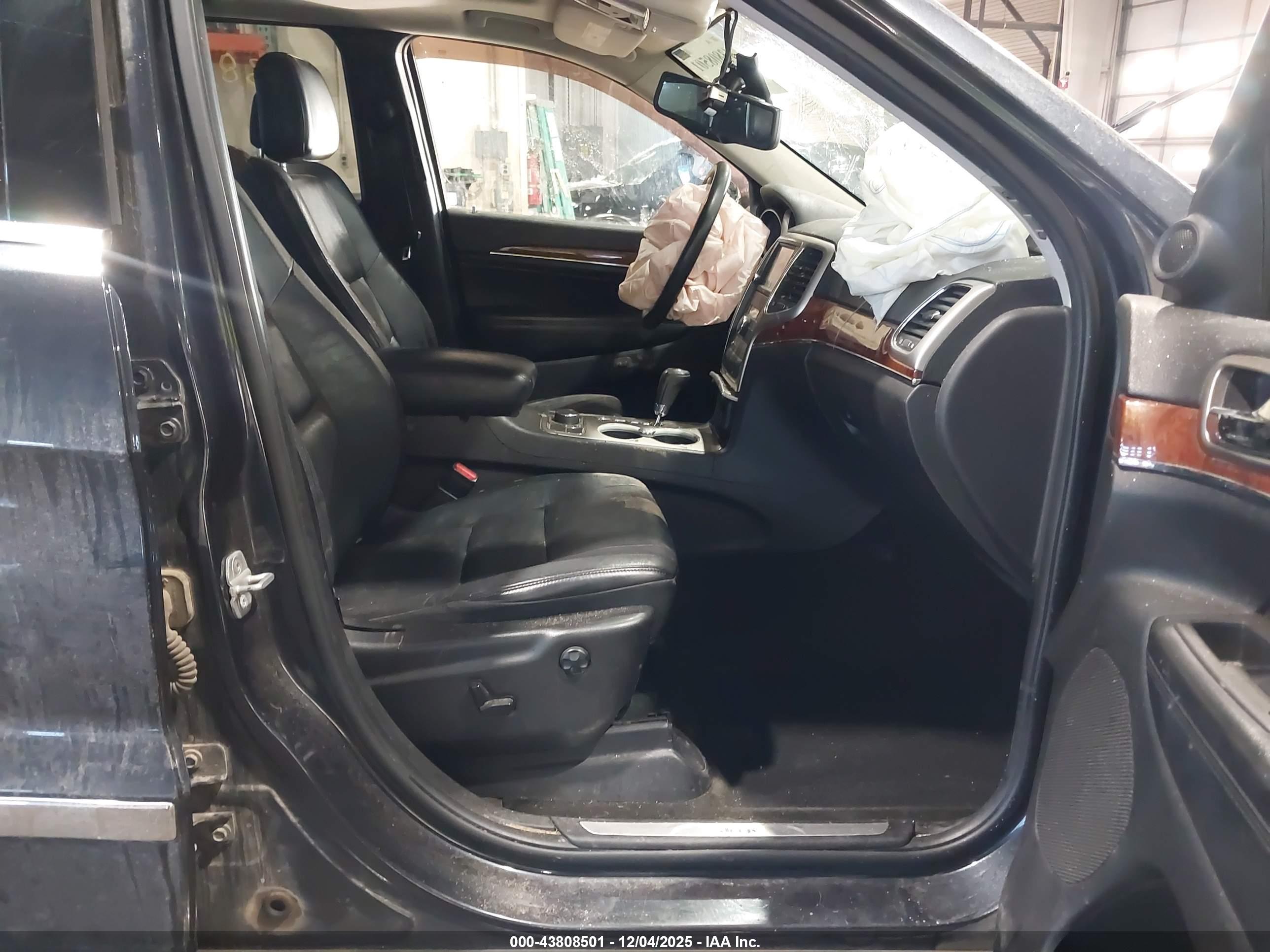 JEEP GRAND image 5