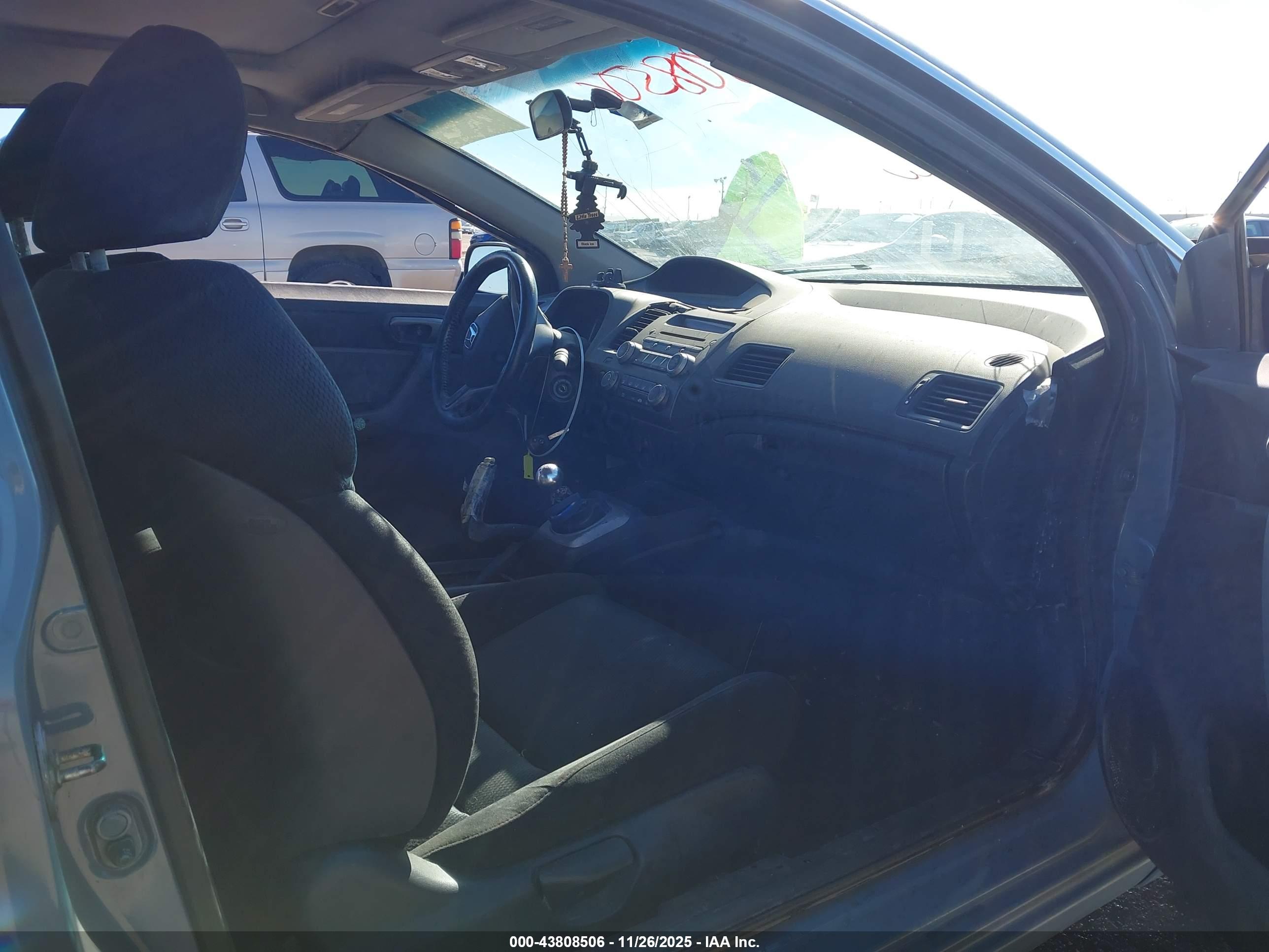 HONDA CIVIC image 5