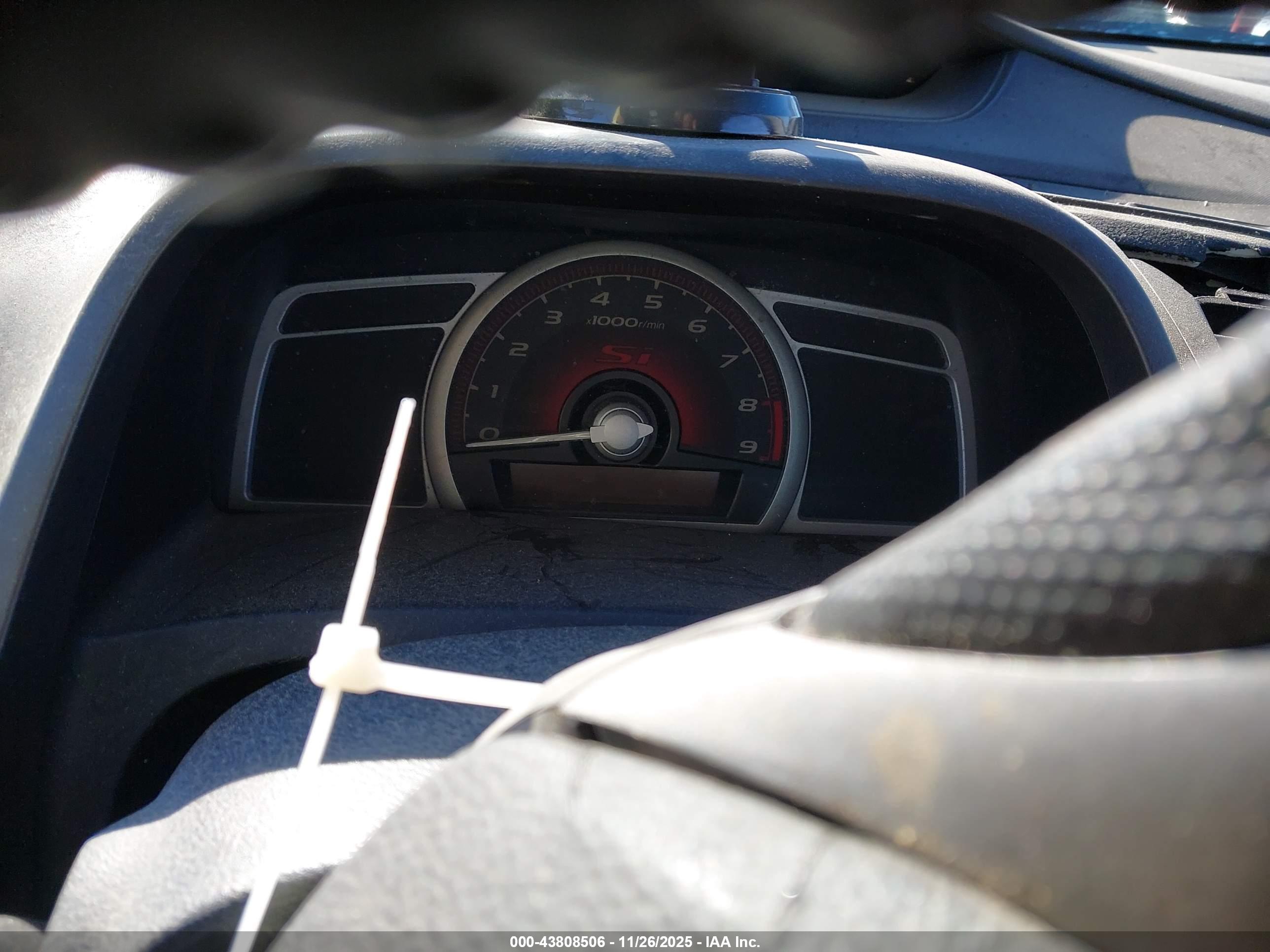 HONDA CIVIC image 7