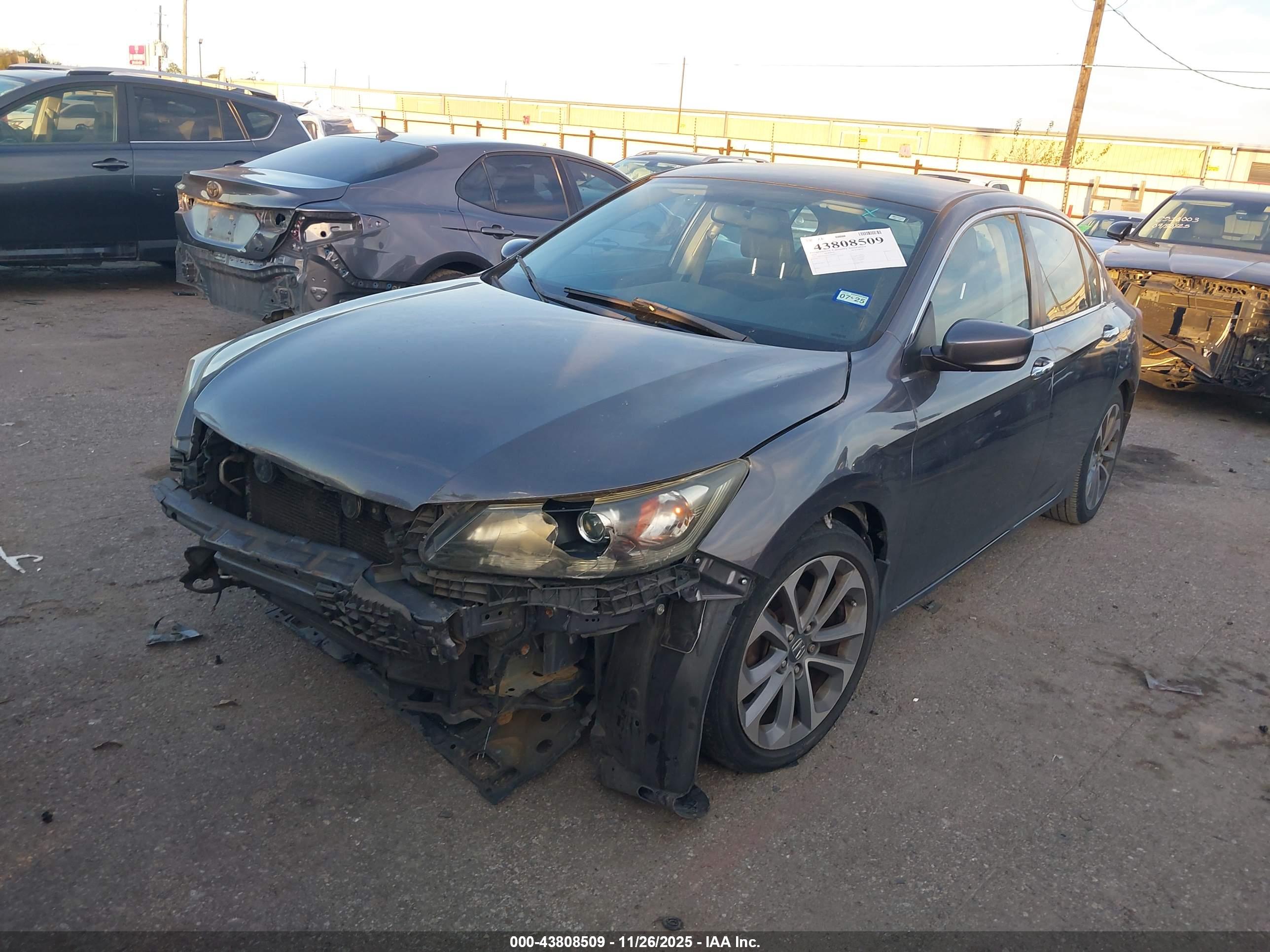 HONDA ACCORD image 6