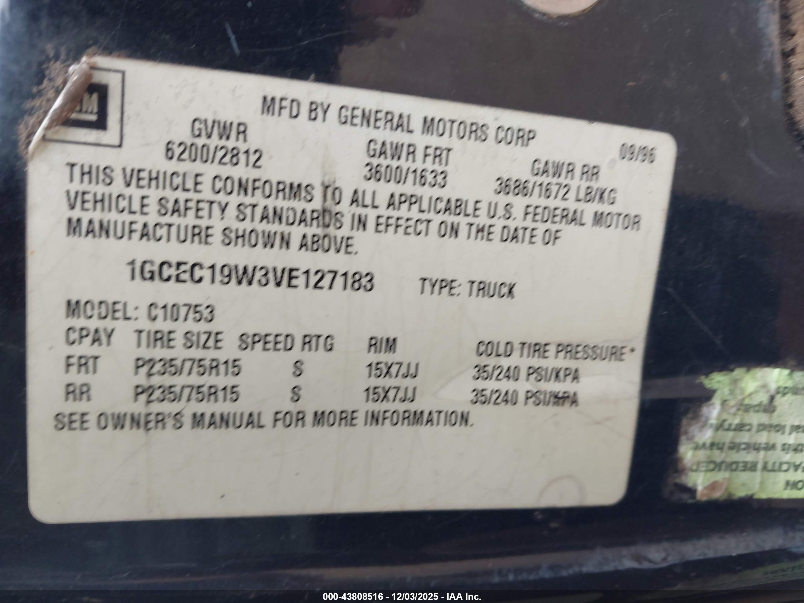 CHEVROLET C1500 image 9