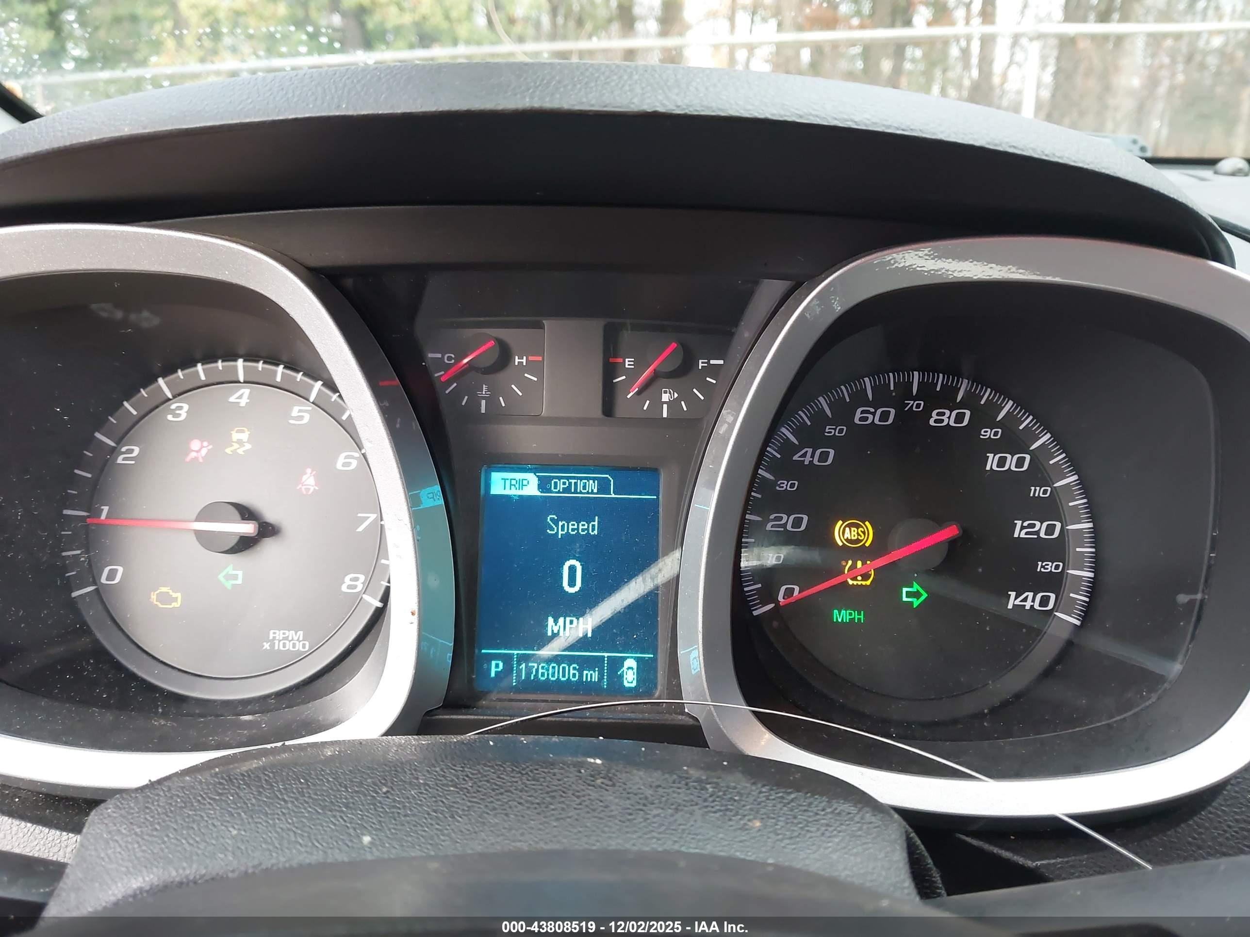 CHEVROLET EQUINOX image 7