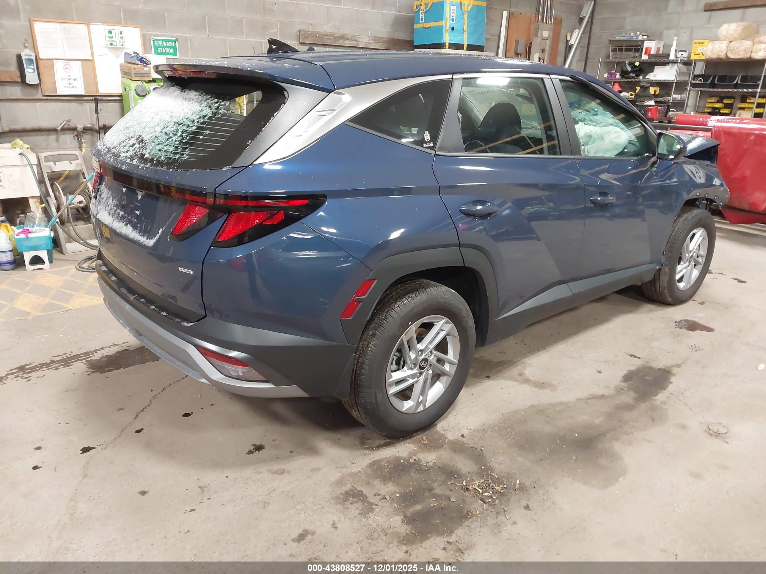 HYUNDAI TUCSON image 4