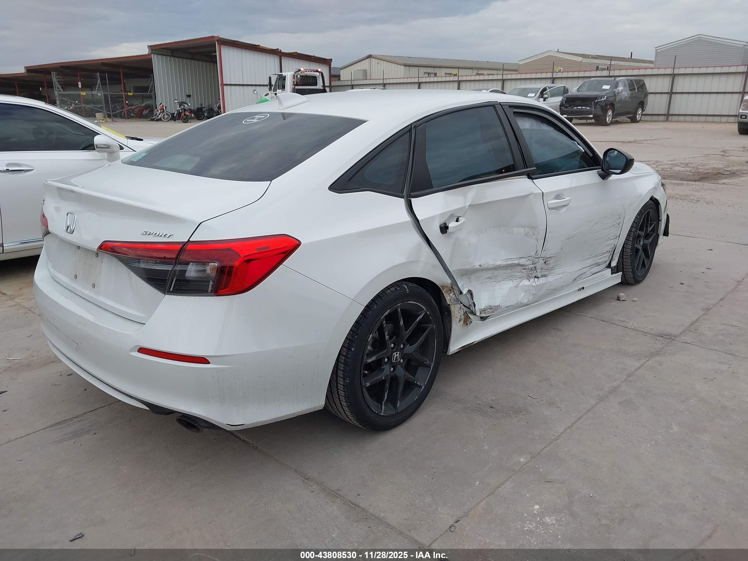 HONDA CIVIC image 4