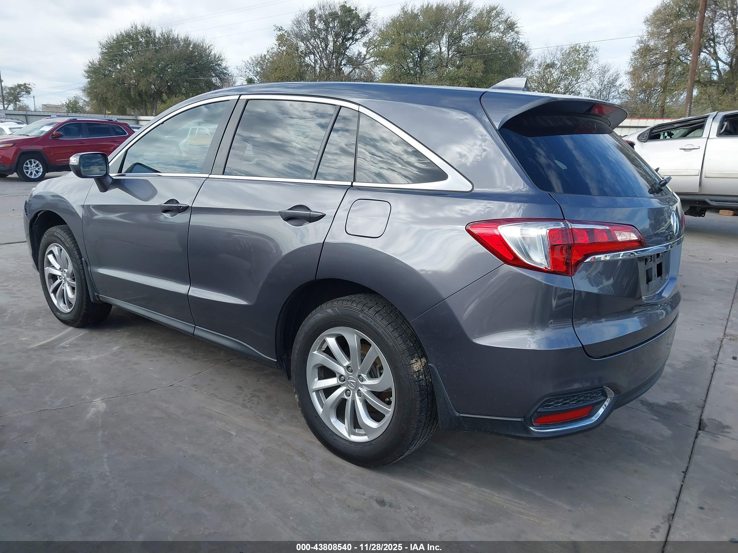 ACURA RDX image 3
