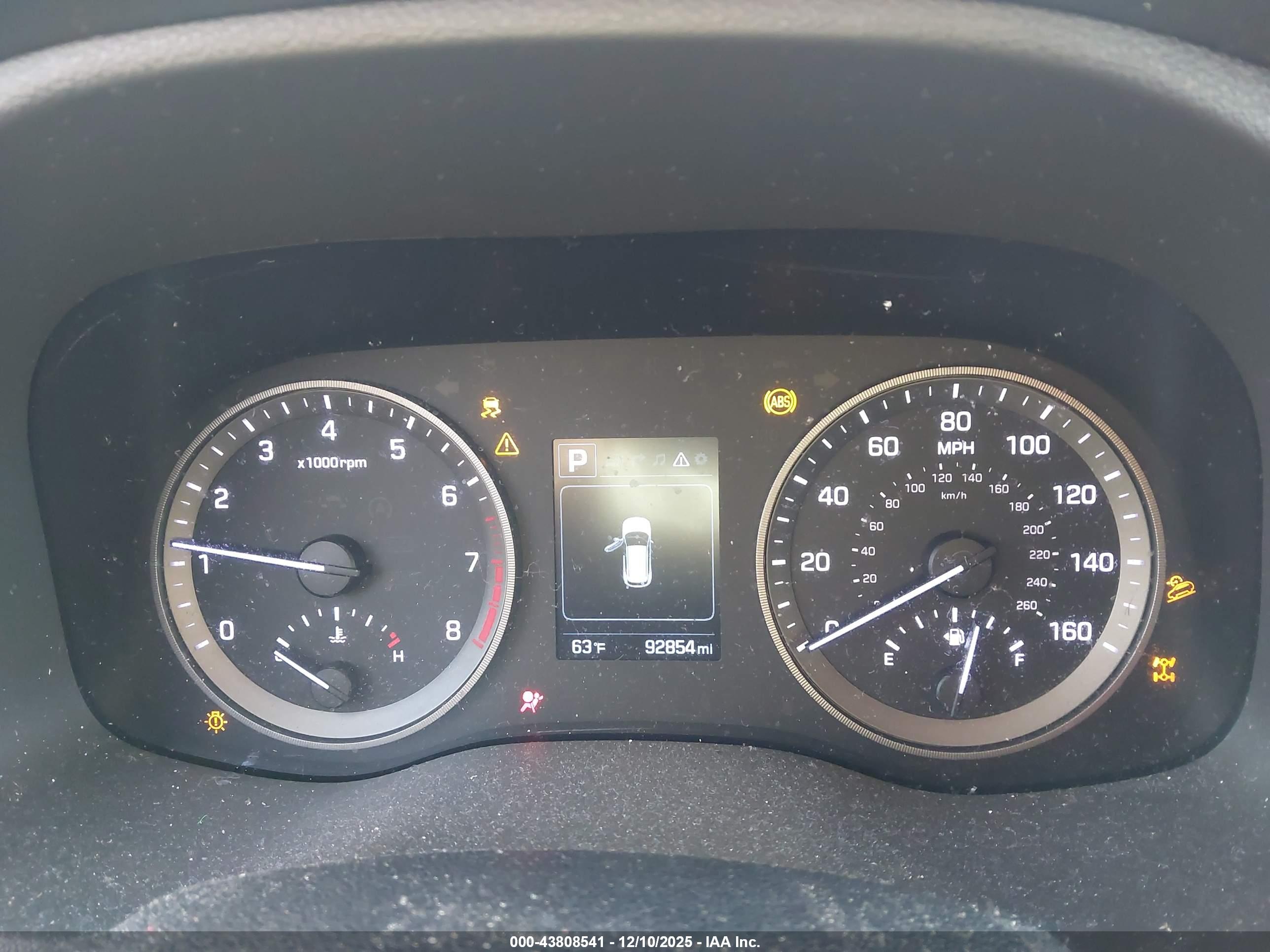 HYUNDAI TUCSON image 7