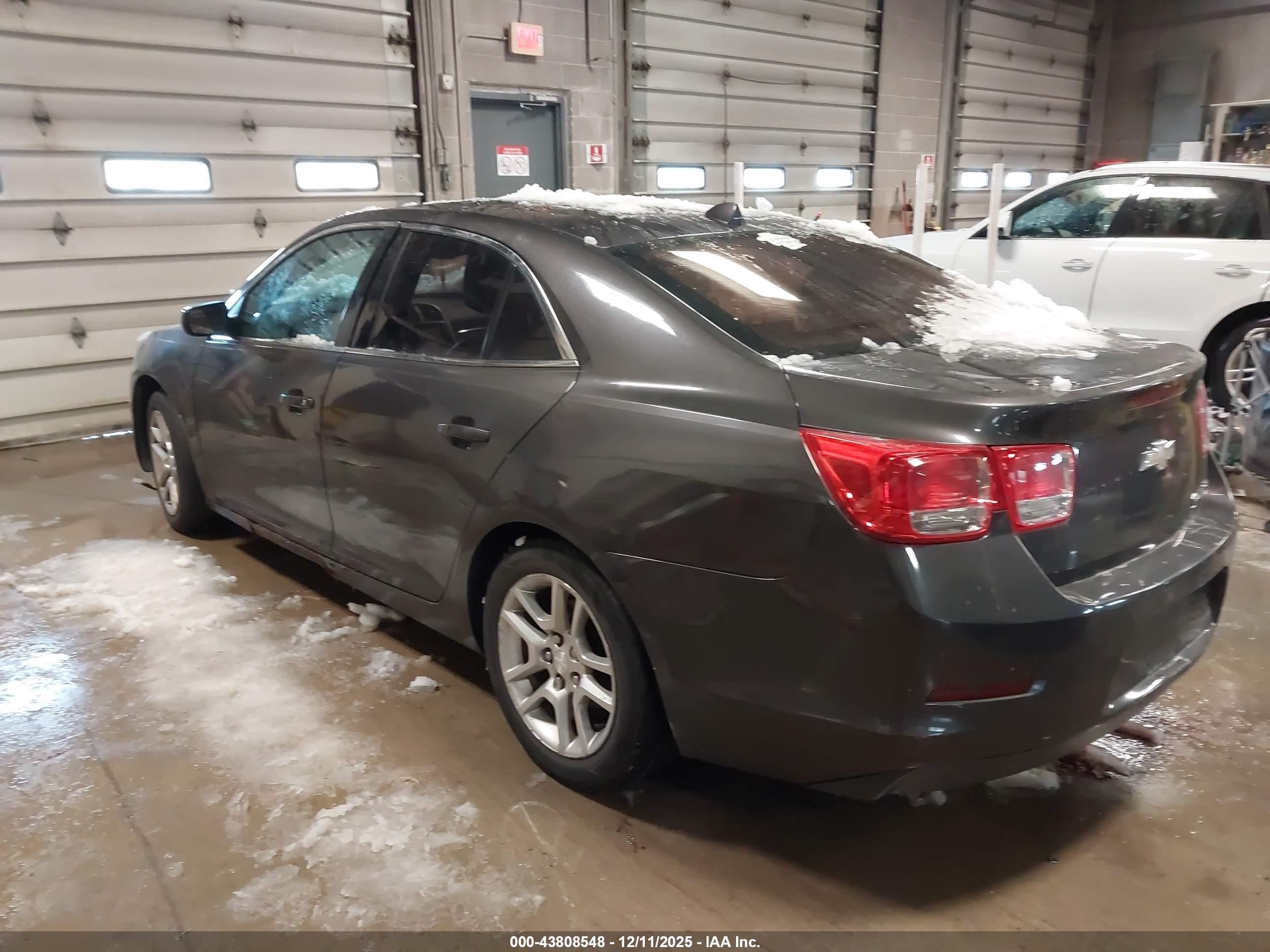 CHEVROLET MALIBU image 3