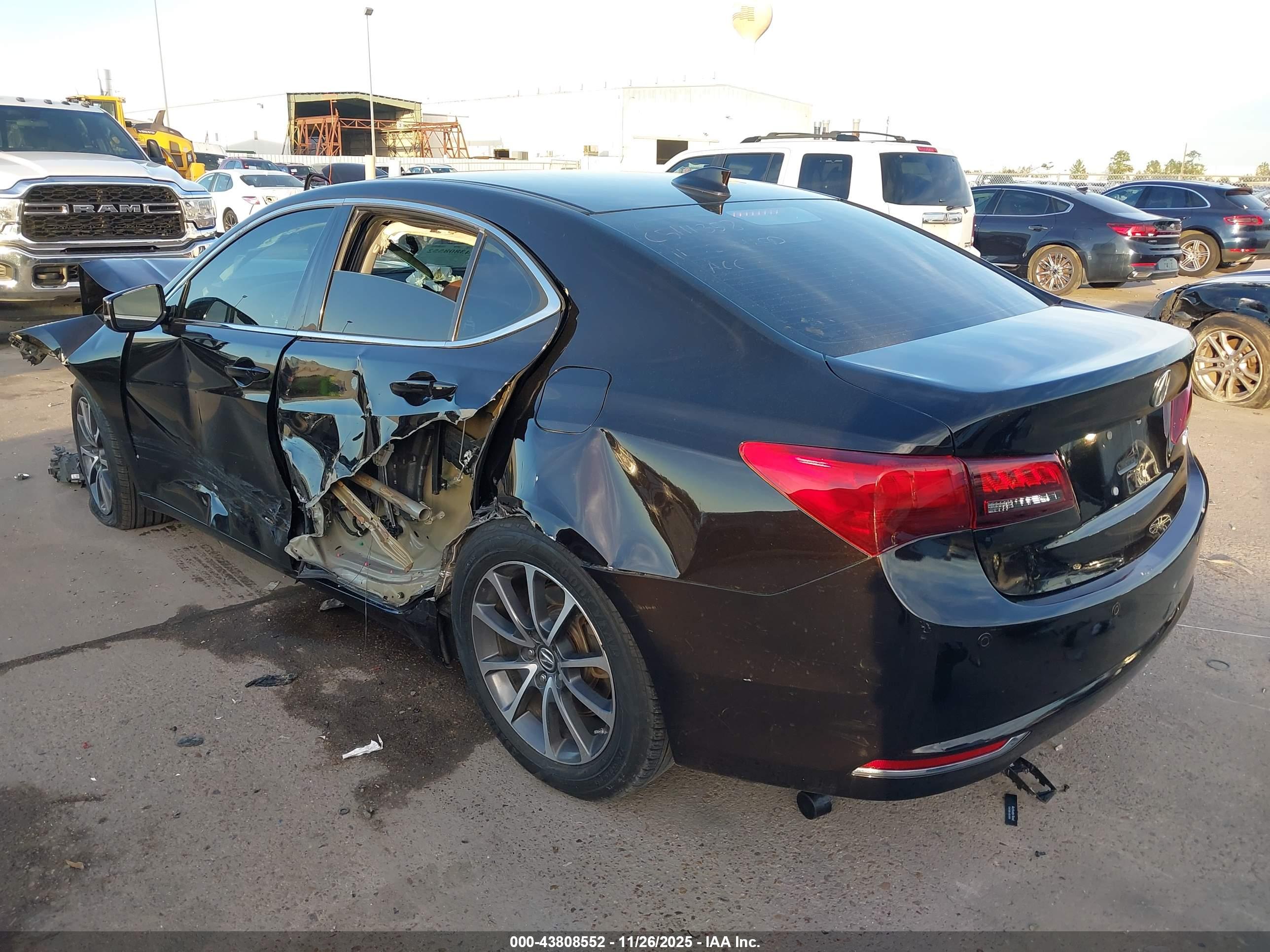 ACURA TLX image 3