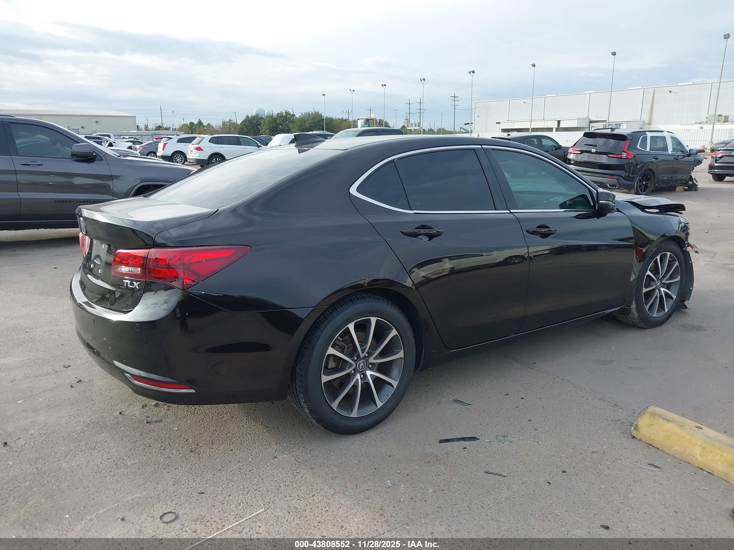 ACURA TLX image 4